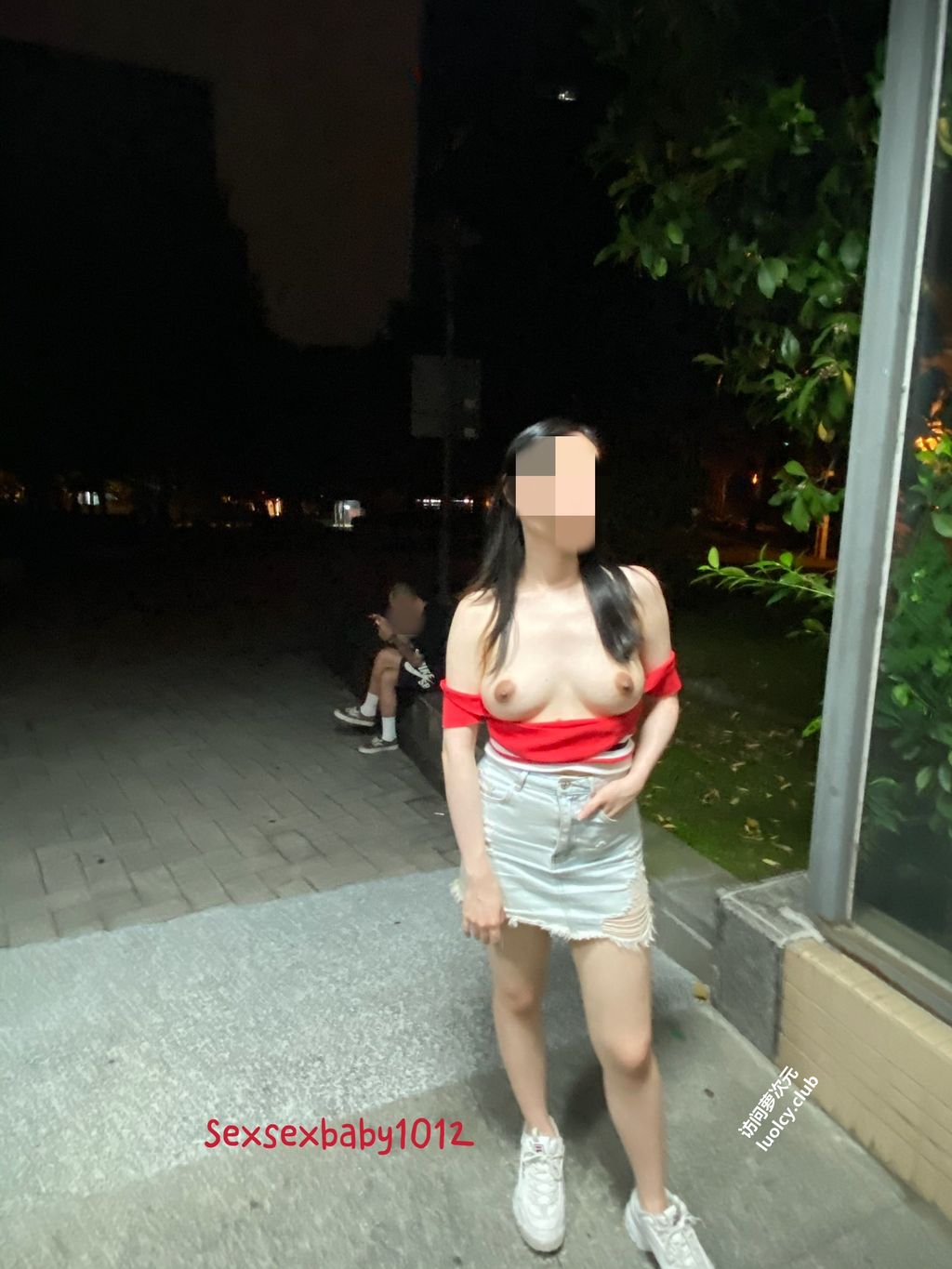 [OtherXXX] 薇安安： 极品福利姬 人前露出福利订阅