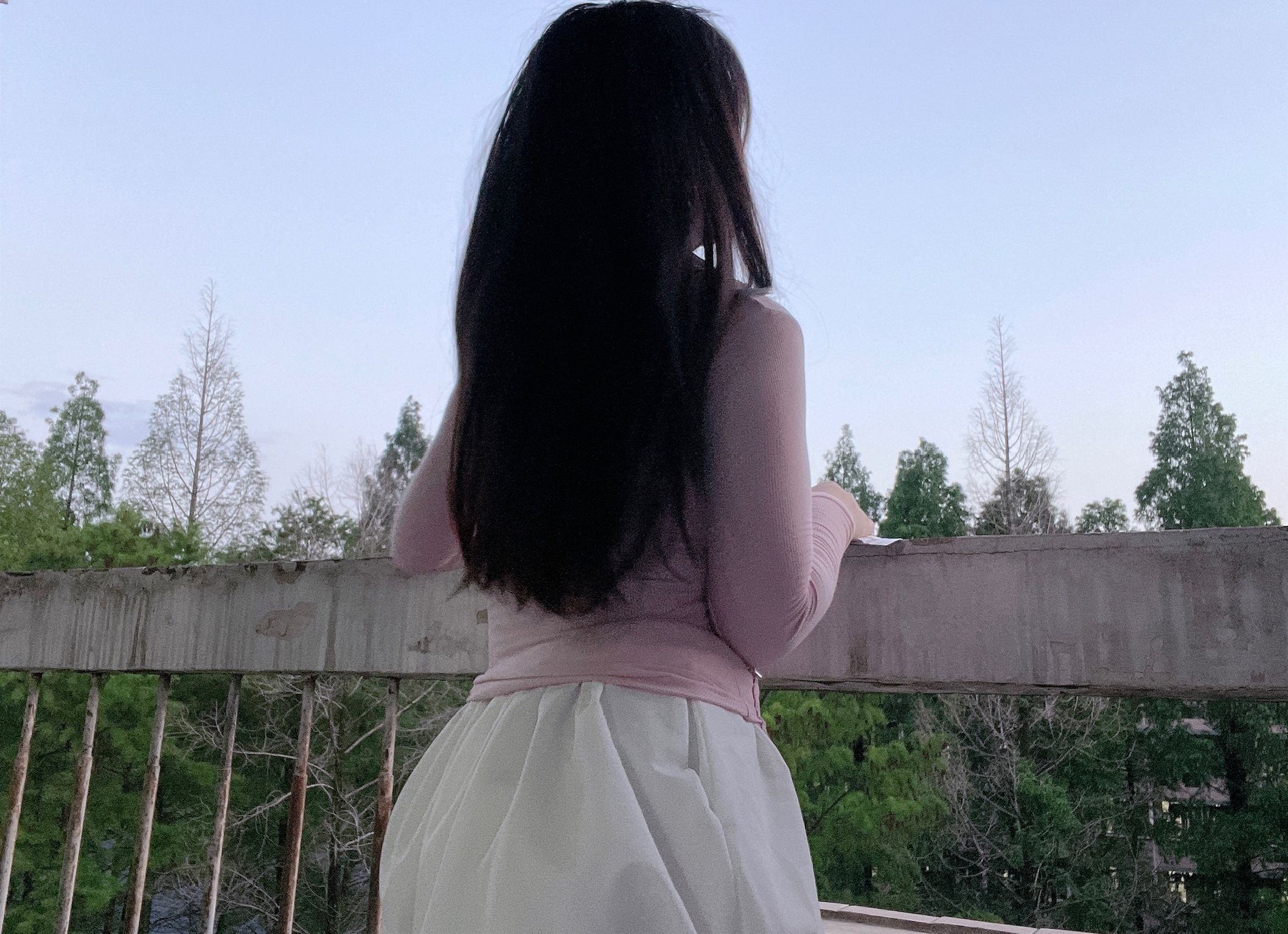 小坦克型女大学： 户外露出 漂亮学生妹私下极度反差 性瘾小母狗