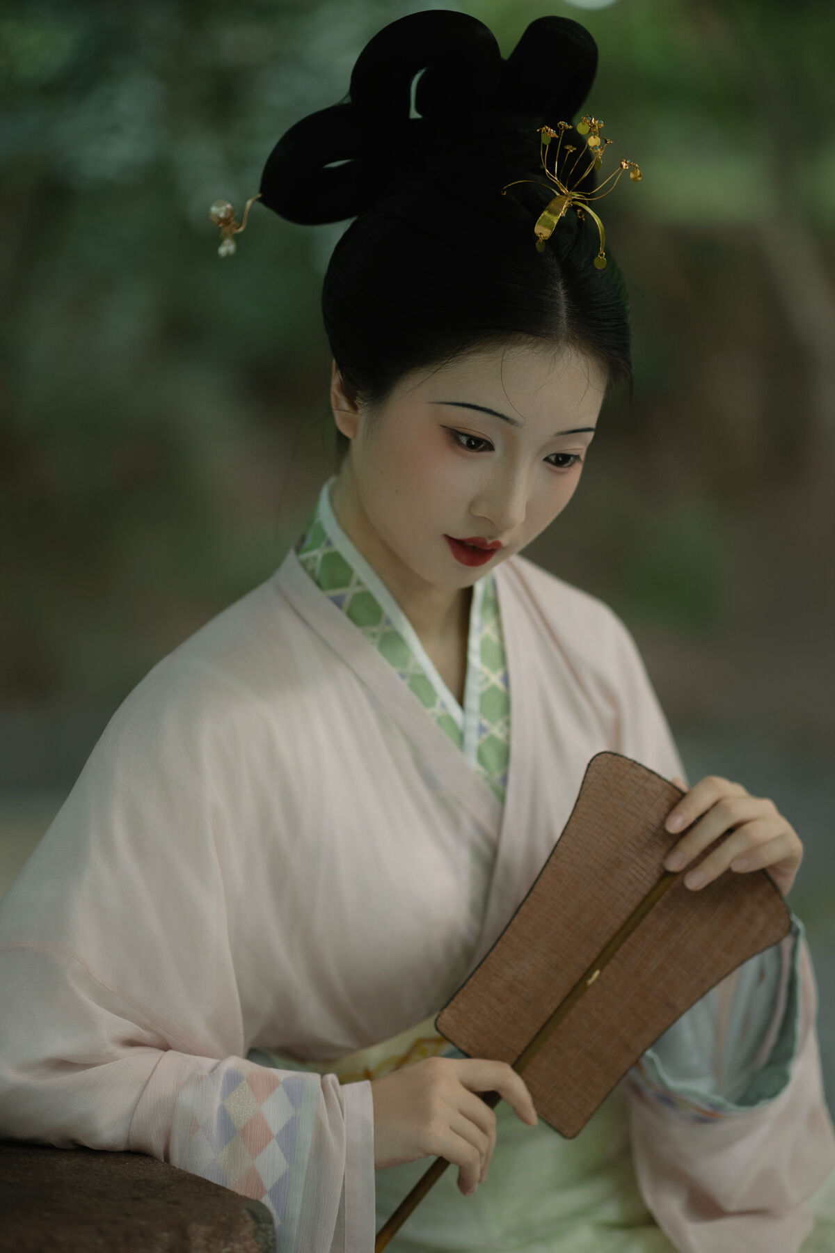 YiTuYu艺图语 Vol.10483 Qi E Rong Rong
