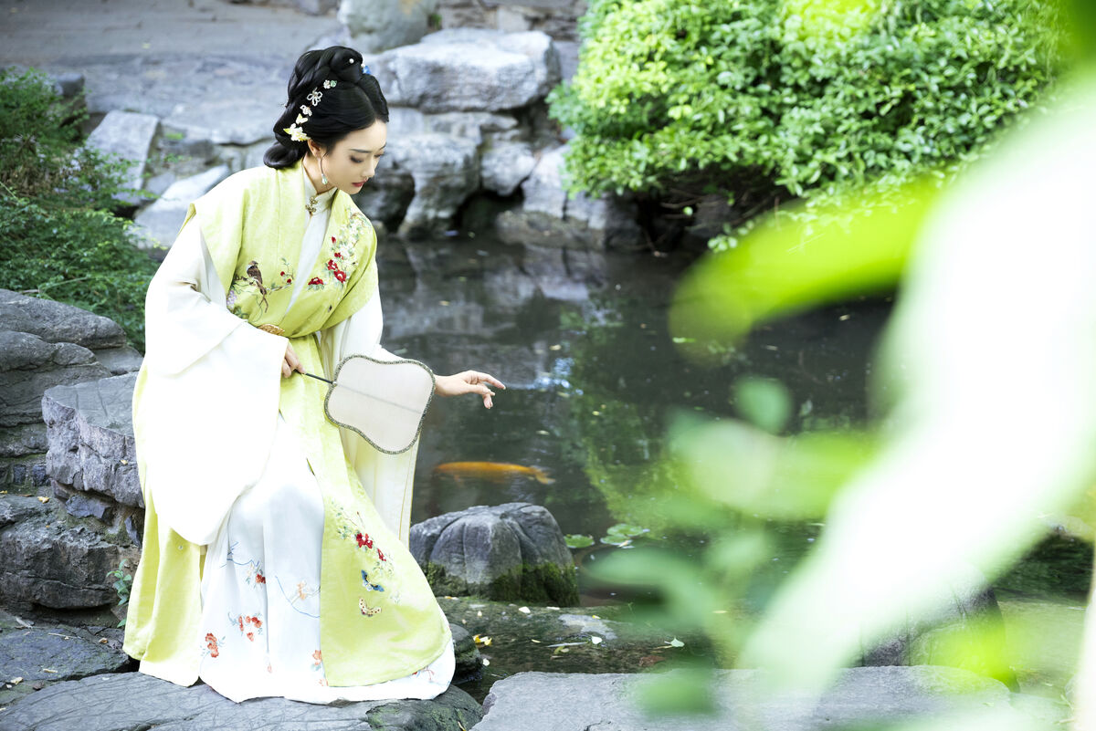 YiTuYu艺图语 Vol.10448 Yi Ming