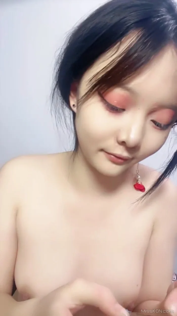 用力槽倩倩： 甜美小萝莉 热门歌曲 裸舞狂跳