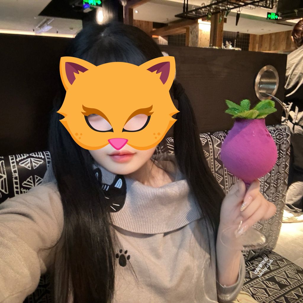 [OtherXXX] 呆呆(小粉馒头)： Cos大奶白虎萝莉 极品福利姬