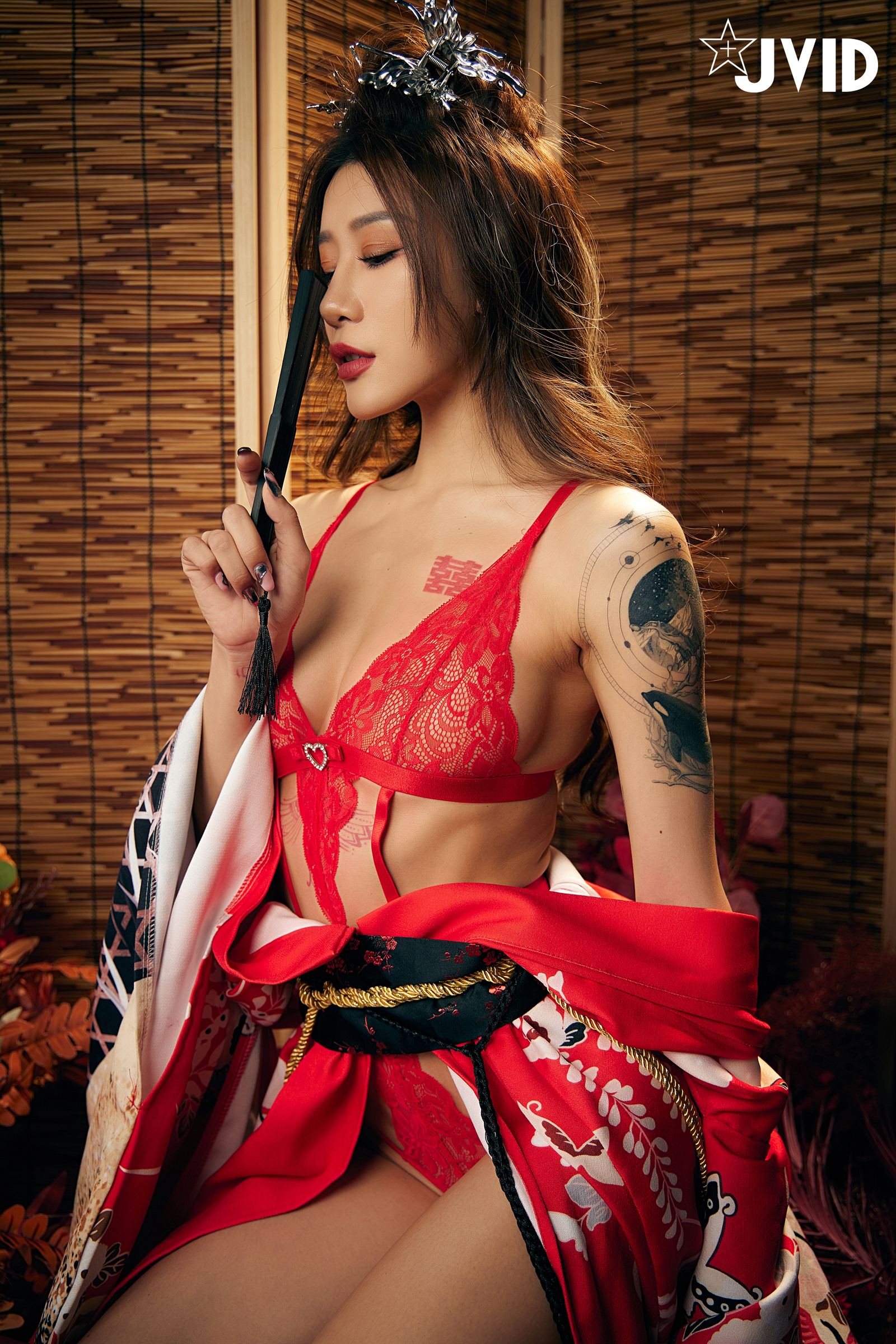 [JVID] Lara 雙囍 – 聖上寵幸首選～傾國傾城囍媚娘 婀娜多姿 酥胸外露