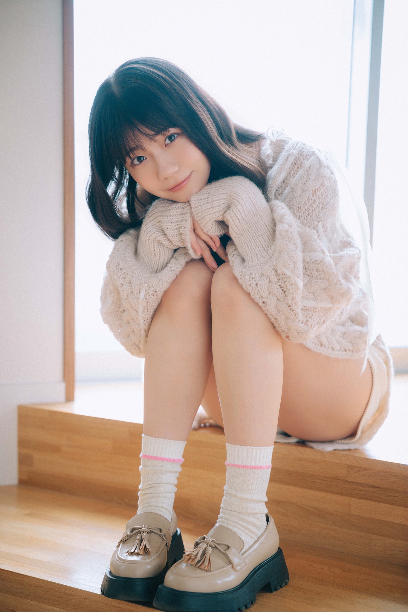 [Photobook] STU48 工藤理子「LOOK ME！！」【ヤングチャンピオンデジグラ】