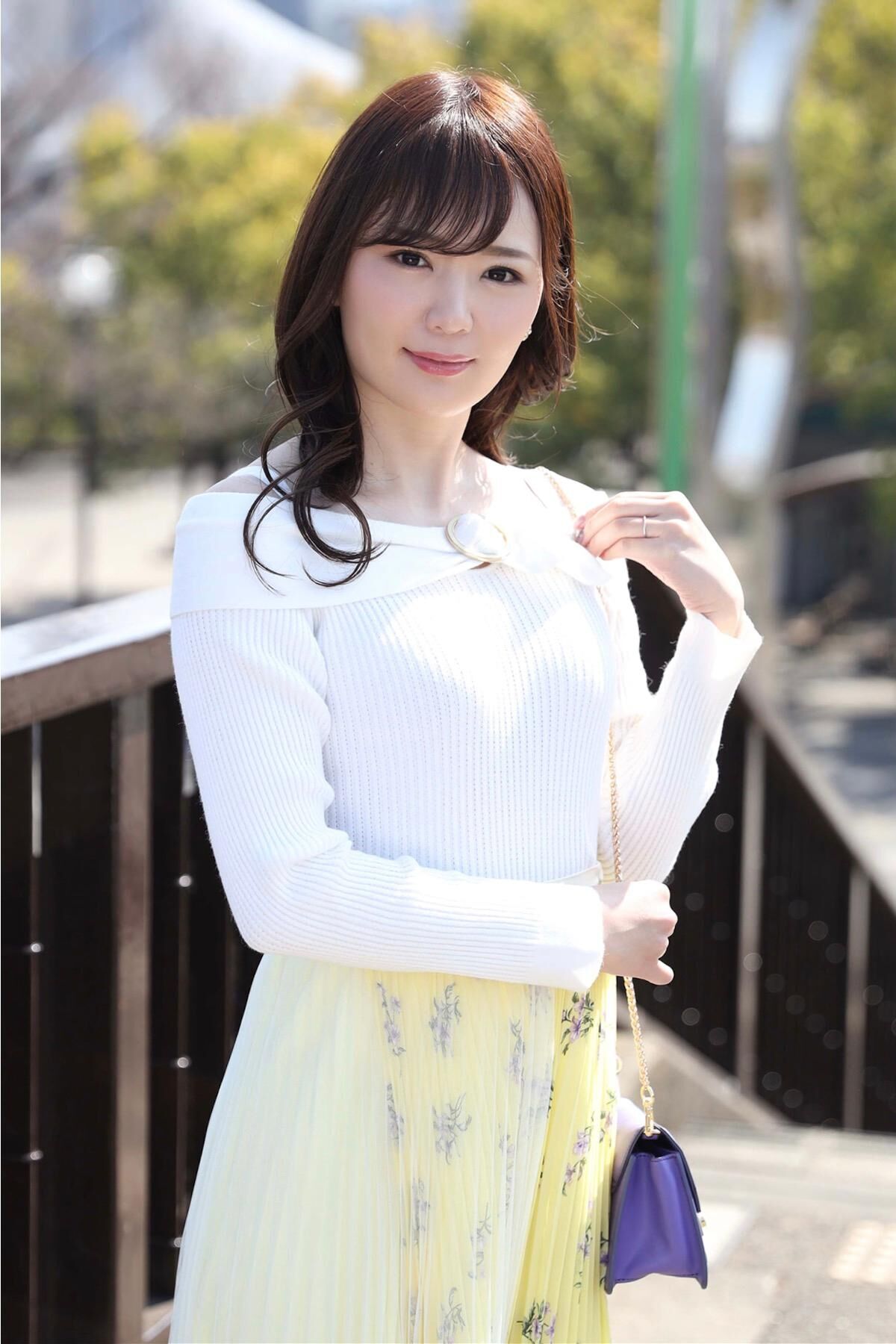 Nono Enomoto 榎本乃々 - AV女優の友達に感化され決意の撮影に挑んだ若奥様