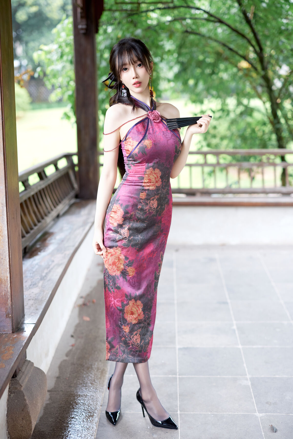 内购无水印 Yue Er Yue Er 玥儿玥er - 秀人网模特 紫色旗袍