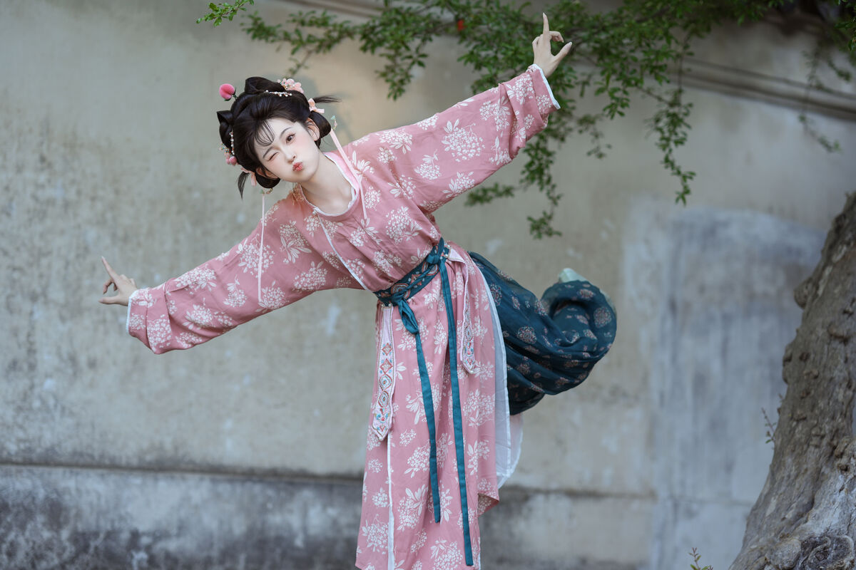 YiTuYu艺图语 Vol.10251 Tian Xin Ya Ya