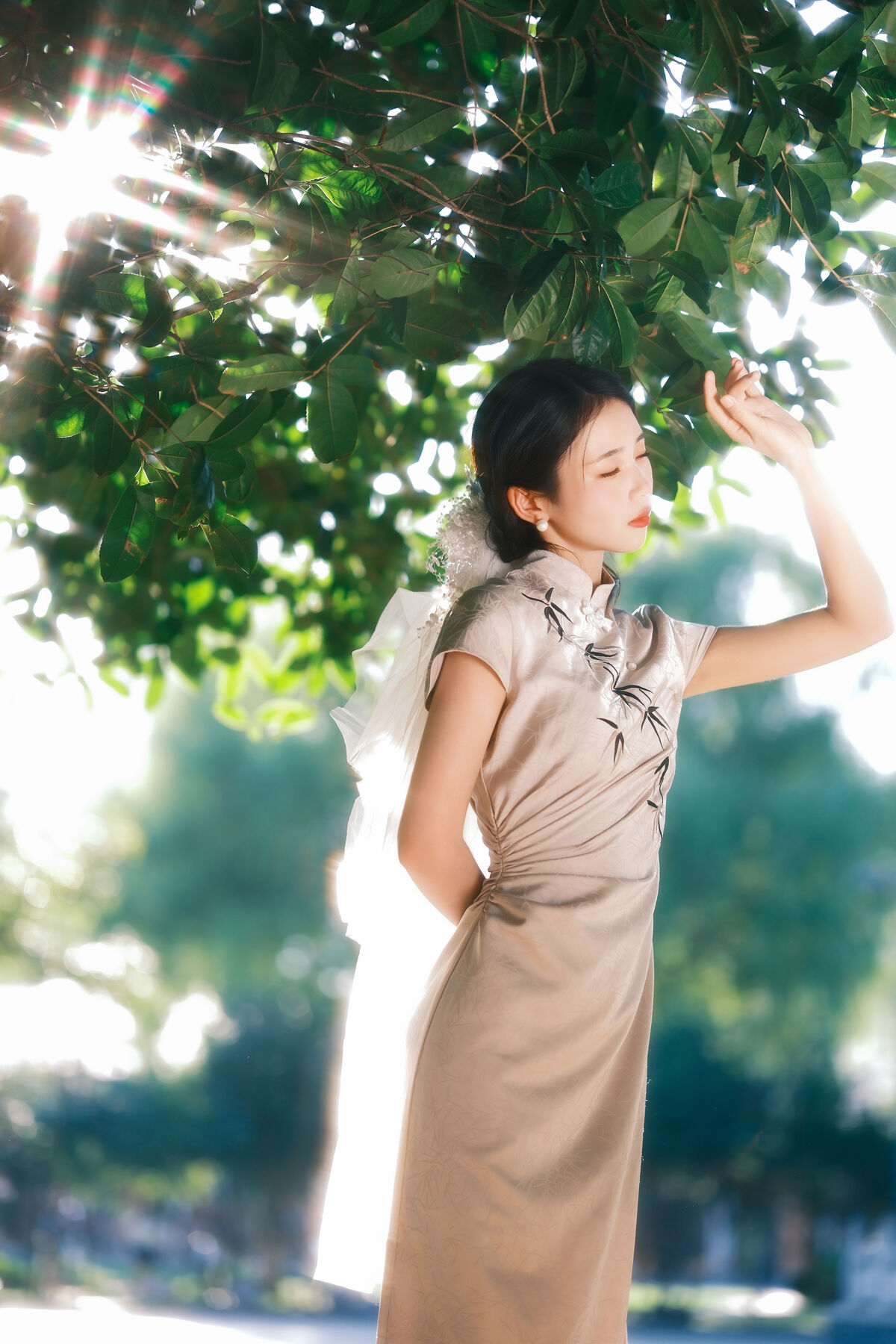 YiTuYu艺图语 Vol.10336 Fei Teng De Mi Zhou