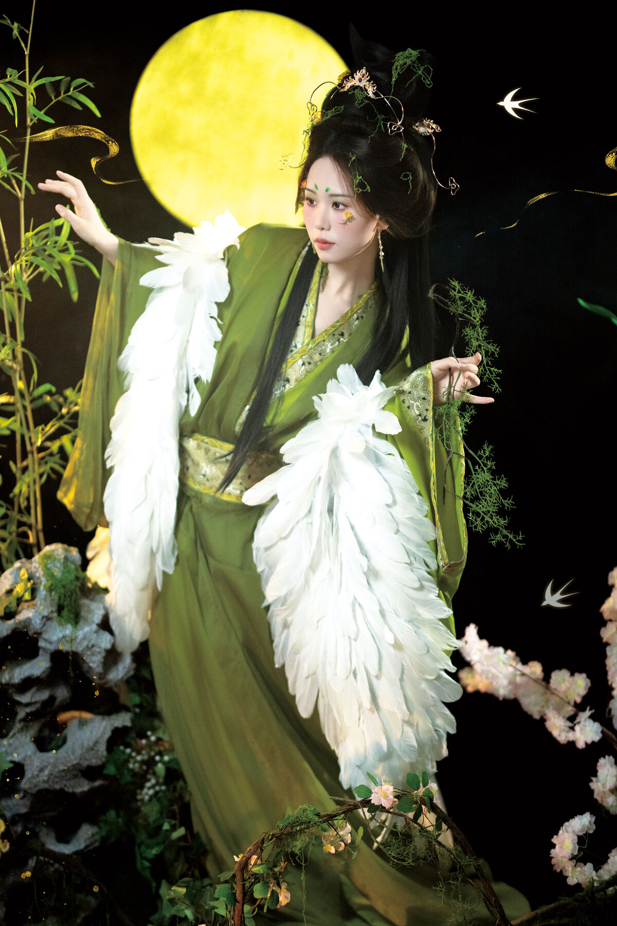 YiTuYu艺图语 Vol.10298 Fei Teng De Mi Zhou