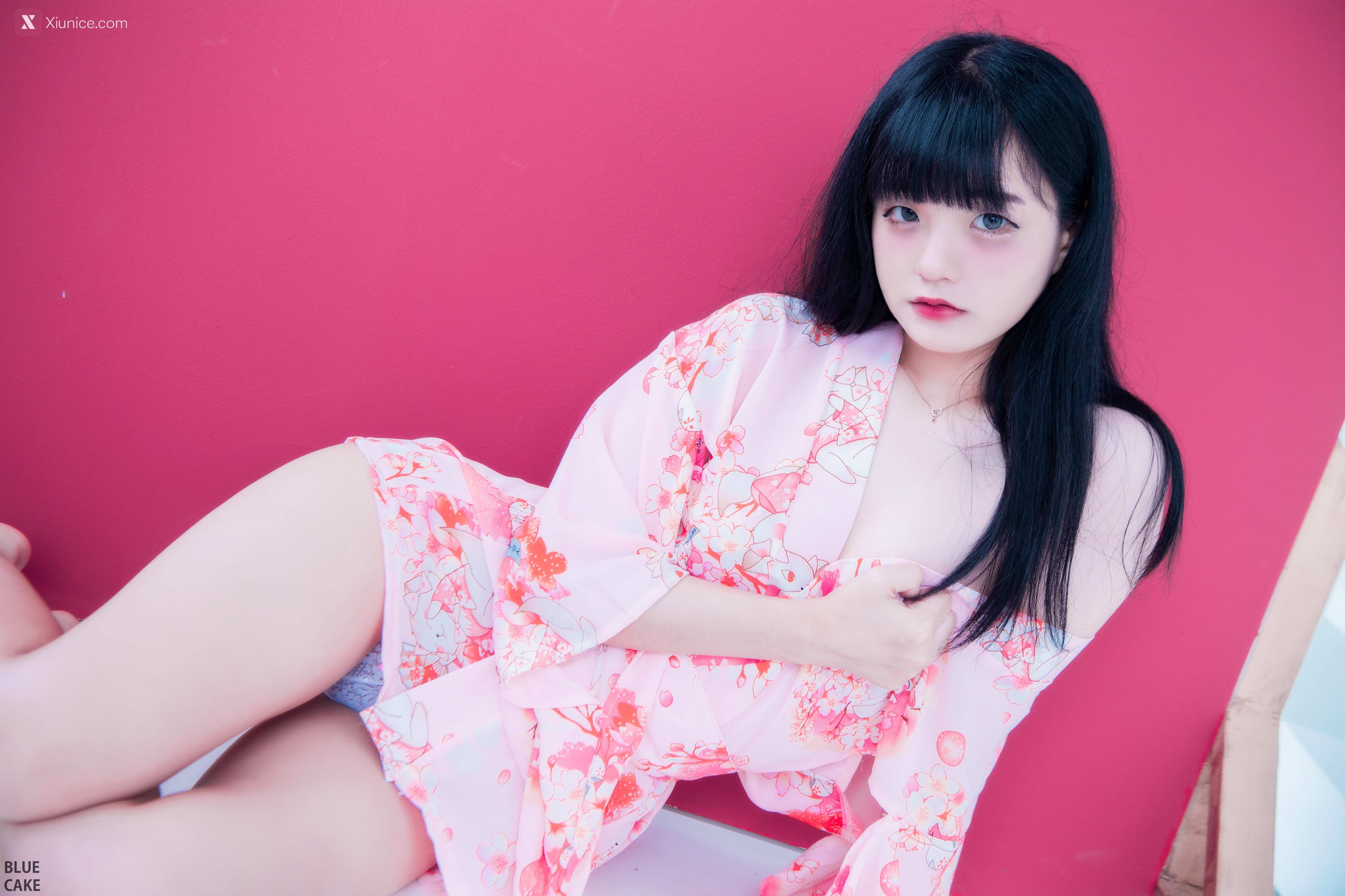 BLUECAKE Jeong Jenny (정제니) – WHITE 4K