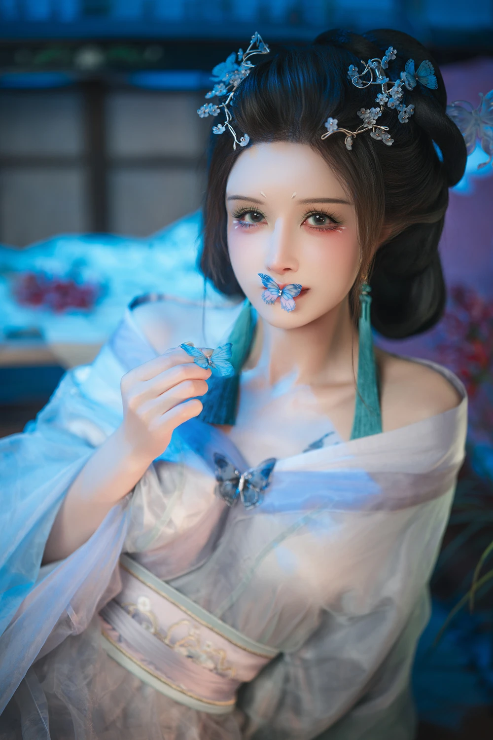 Cosplay 鹿八岁 – 碎蝶梦