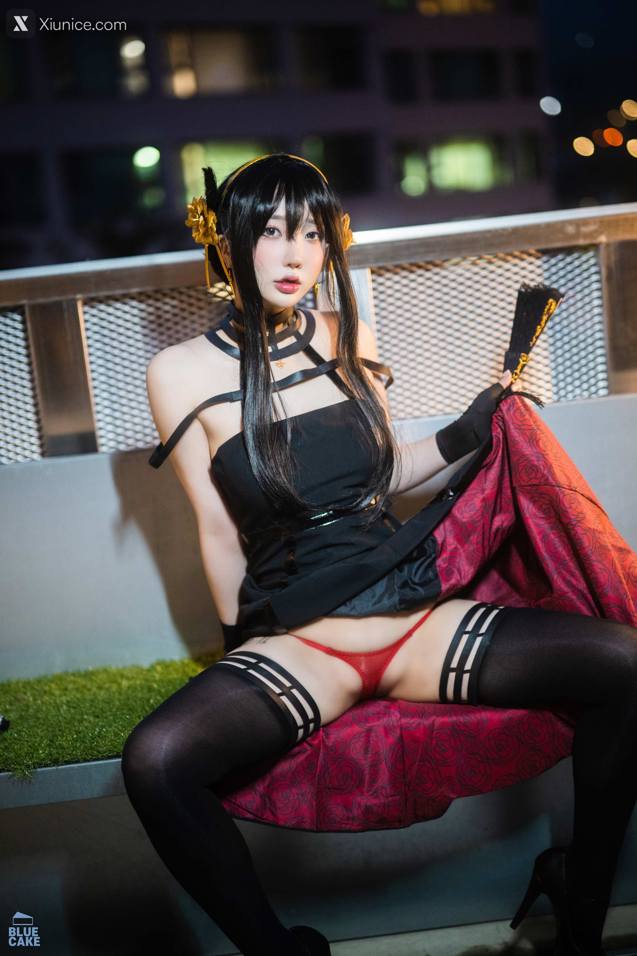 BLUECAKE Son Ye-Eun (손예은) – Black Rose RED+ 4K
