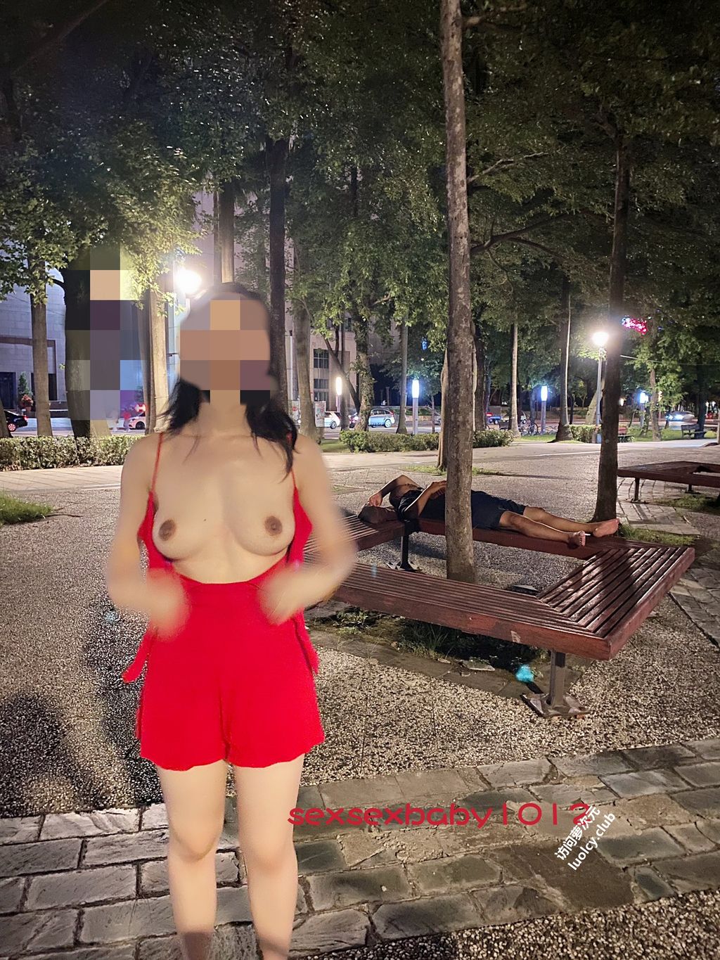 [OtherXXX] 薇安安： 极品福利姬 人前露出福利订阅