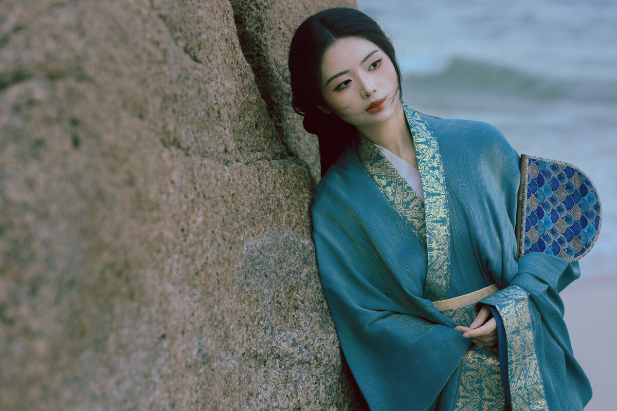 YiTuYu艺图语 Vol.10289 Qing Yi