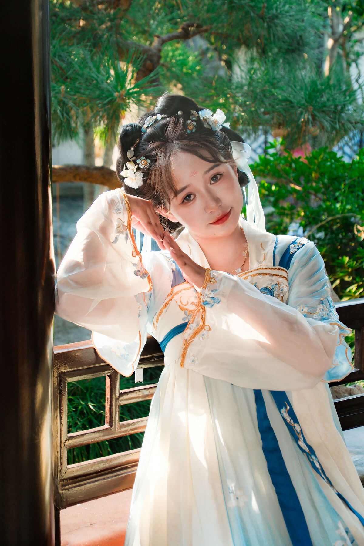 YiTuYu艺图语 Vol.10536 Yi Ming