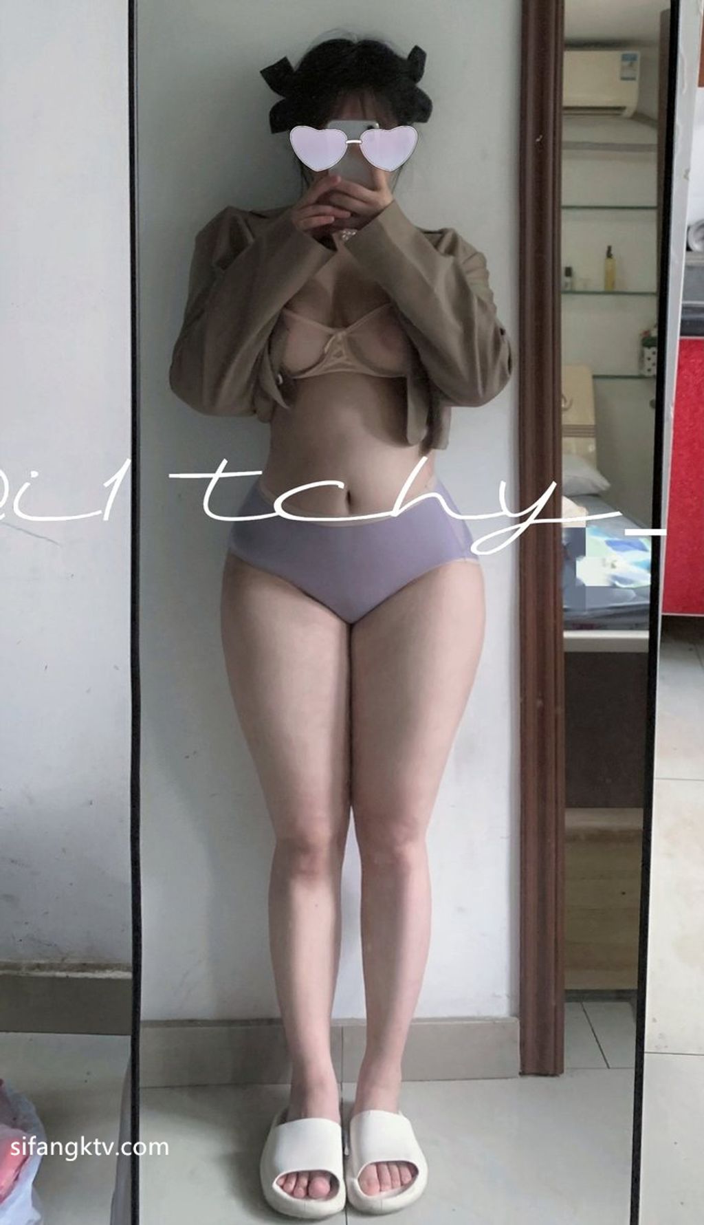 [OtherXXX] itchy： 巨乳蜂腰肥臀 魔鬼身材 私拍福利