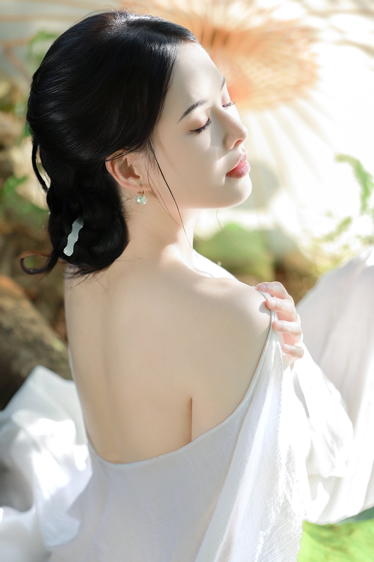 YiTuYu艺图语 Vol.10423 Yi Ming