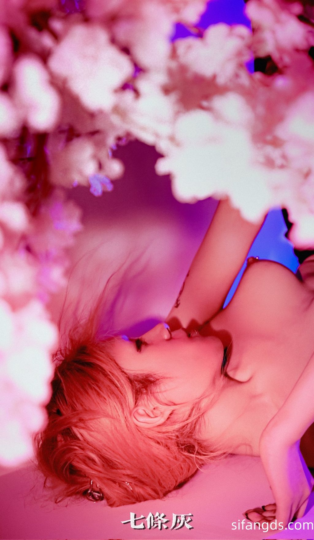 [OtherXXX] LazyLLL777(阿七)： 网红摄影师 全尺度唯美私拍