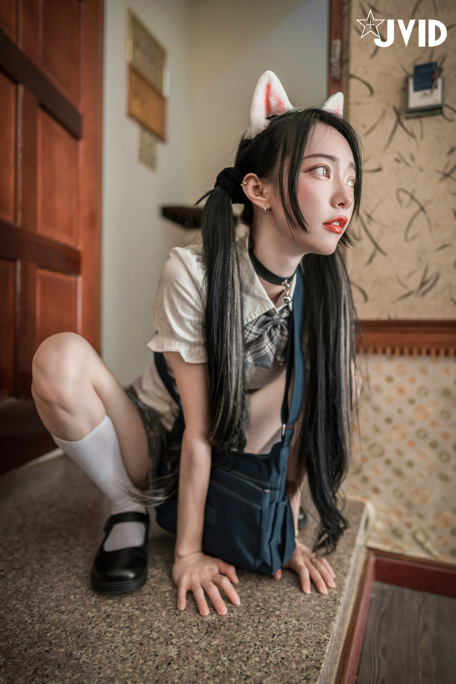 [JVID] 飄飄哥 – 貓咪收養手冊😺巨乳人形貓 女神飄飄🔞