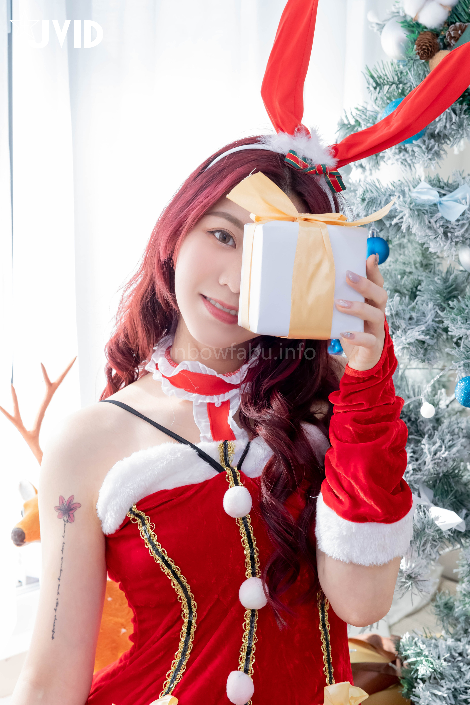 [JVID] Caroline卡洛琳 – 暗戀中的超正學妹今年的交換禮物很不一樣….💦💦