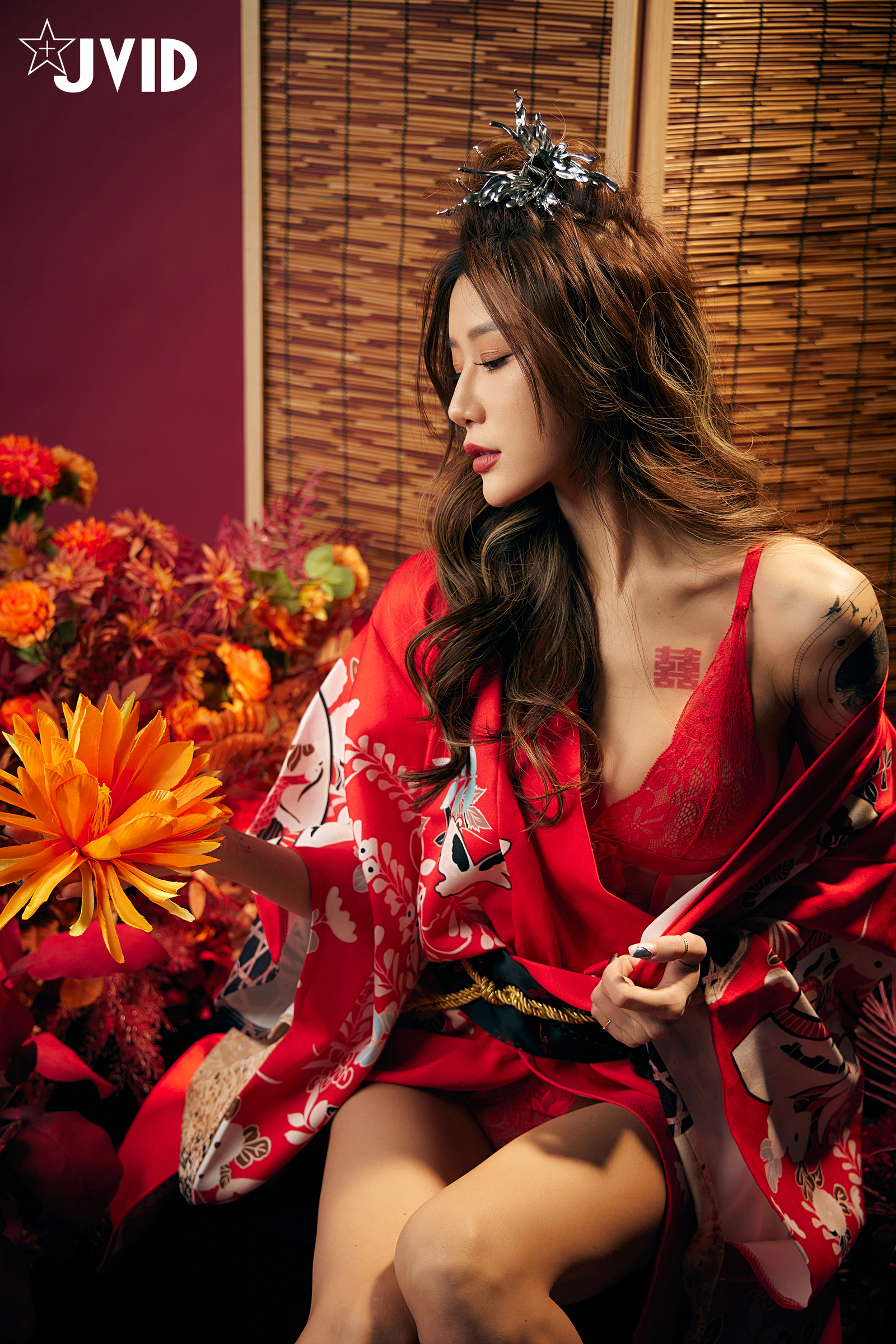 [JVID] Lara 雙囍 – 聖上寵幸首選～傾國傾城囍媚娘 婀娜多姿 酥胸外露