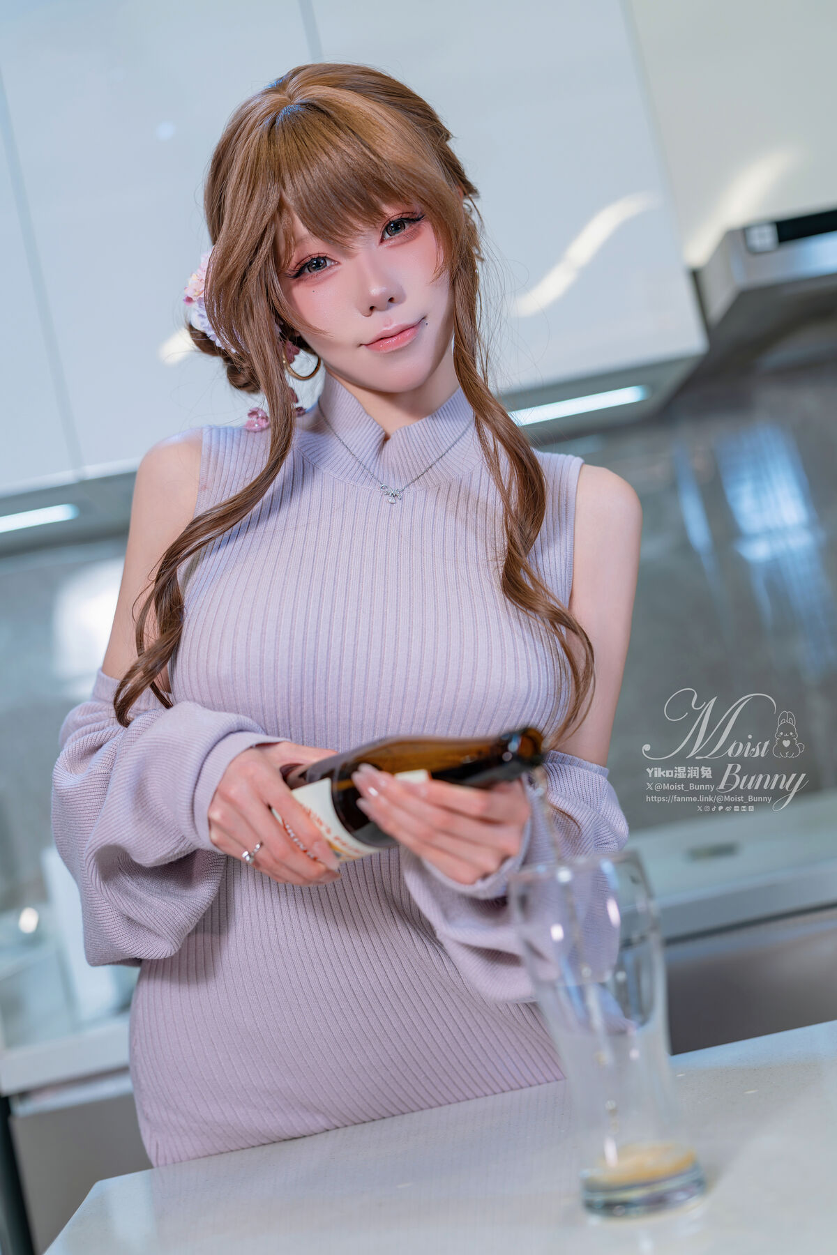 Coser@黏黏团子兔 - 2601月作品 在丈夫身边 Part01