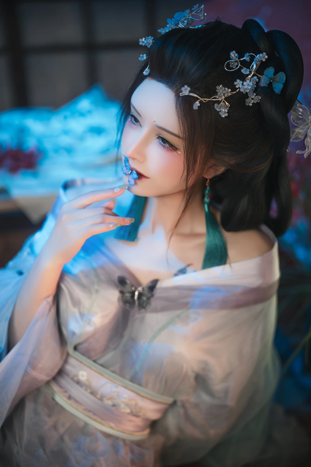 Cosplay 鹿八岁 – 碎蝶梦