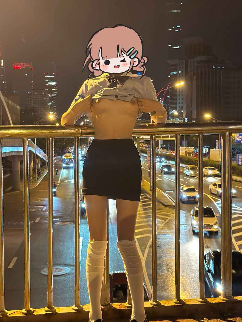 彤彤乖： 喜欢户外露出