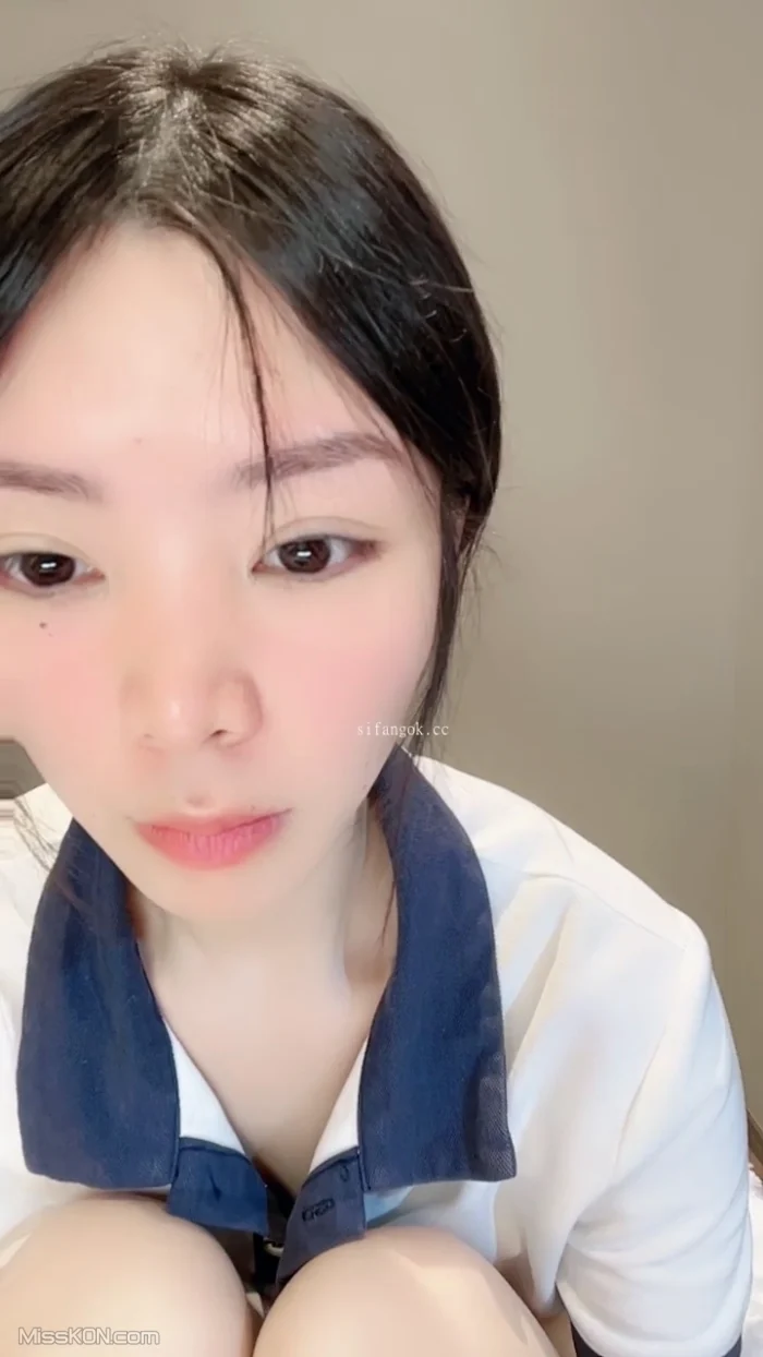 才艺米儿： 尤物女神 超强性感裸舞又喷水