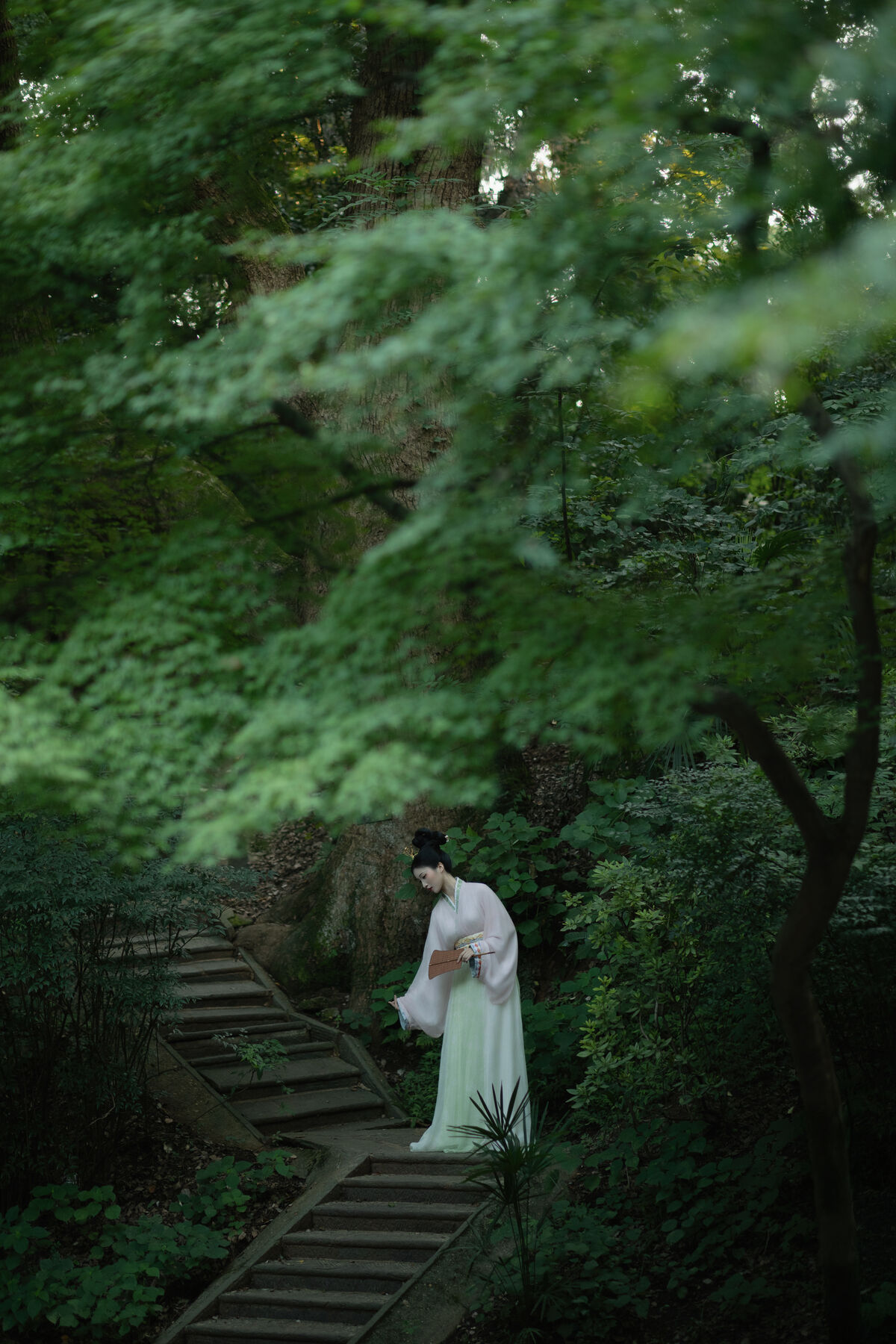 YiTuYu艺图语 Vol.10483 Qi E Rong Rong