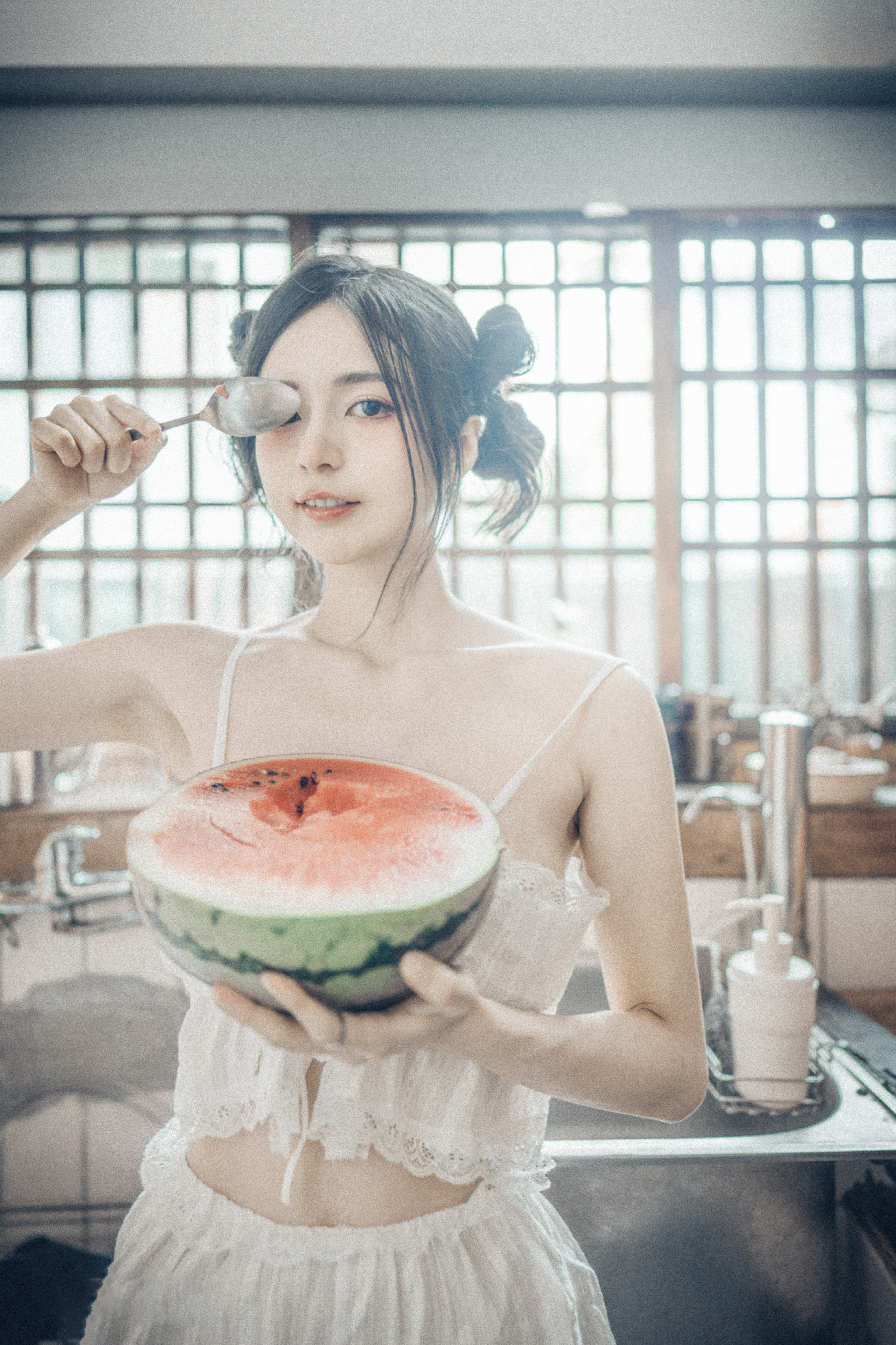 [JVID] 辰辰 – 生日最大尺度呈现-实体写真电子版