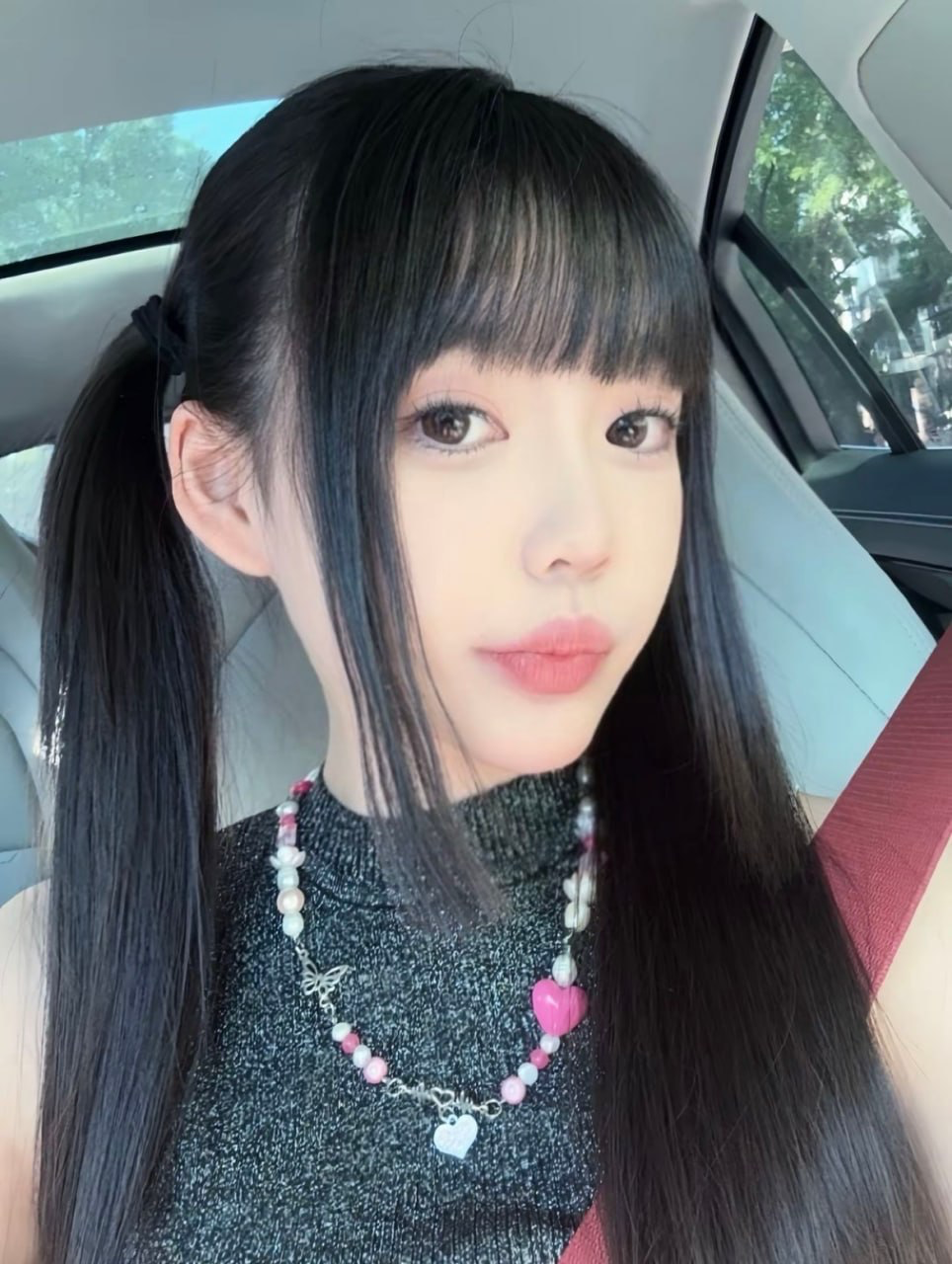 上海某科技大學的高顏值女學霸跟富二代男友做愛視頻流出露臉口交各種玩弄騷穴大屌插入騷叫不斷