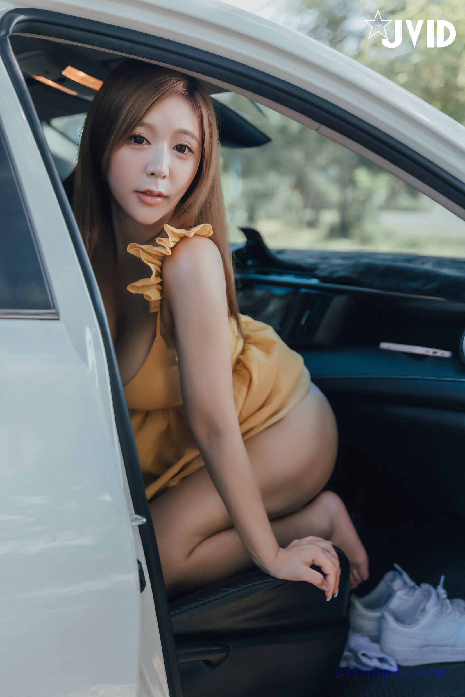 [JVID] 本壘奈 – 我與本壘奈在車內劇烈搖晃體驗極致快感!!!!!