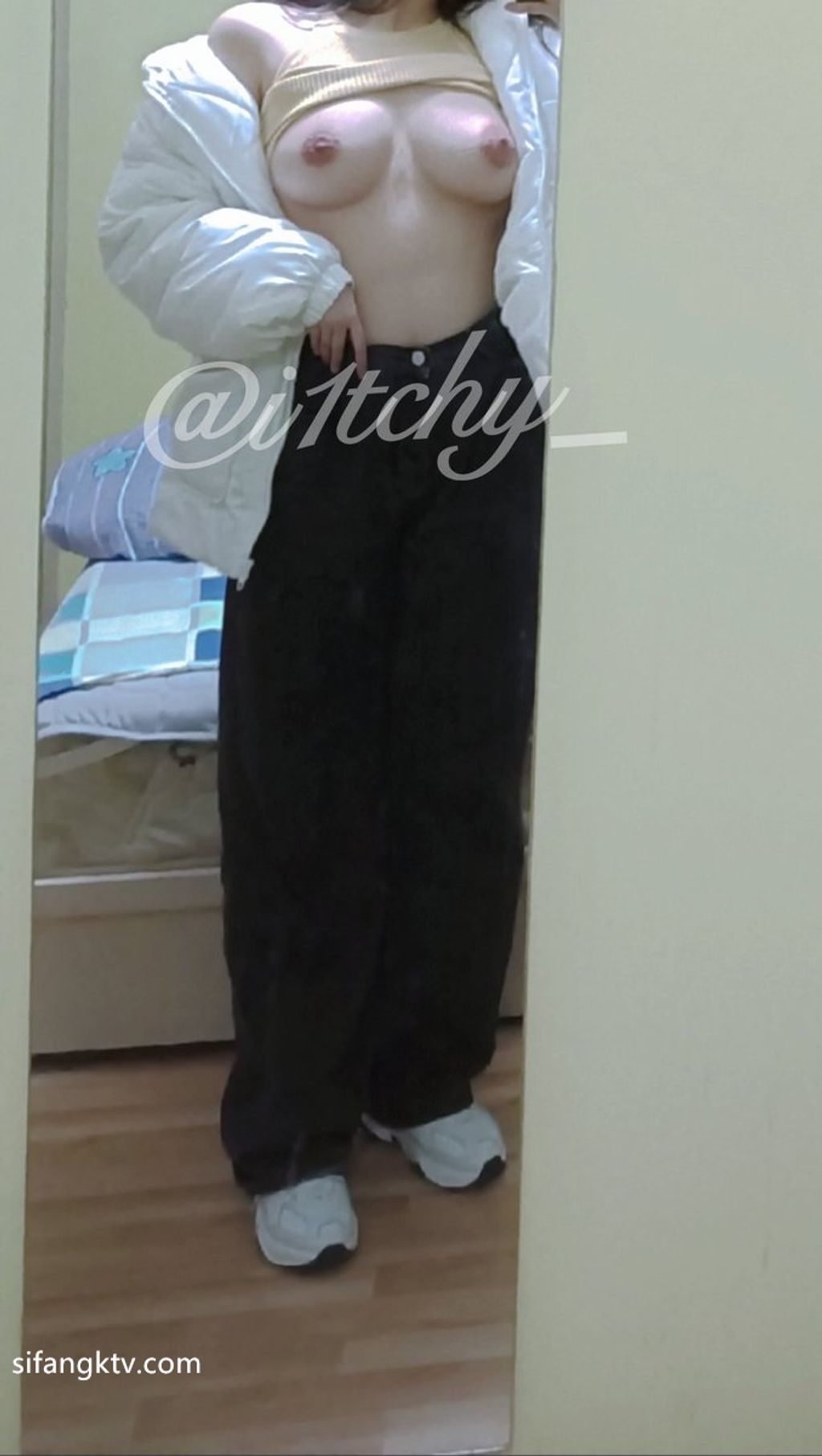 [OtherXXX] itchy： 巨乳蜂腰肥臀 魔鬼身材 私拍福利
