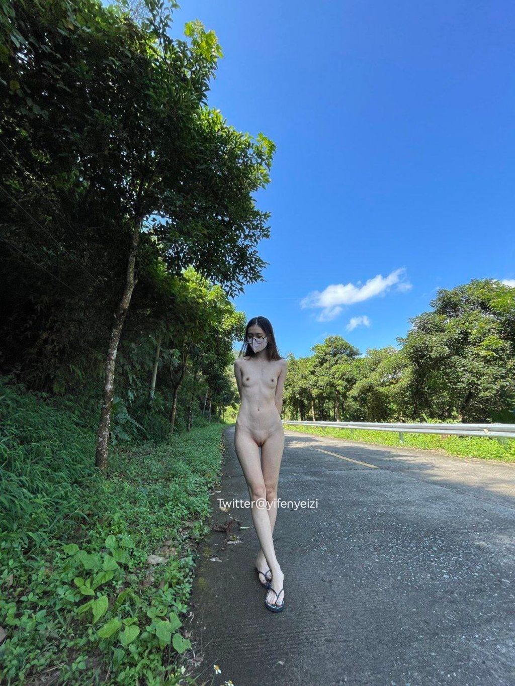 [OtherXXX] 一枫叶子： 人前露出极品露出合集