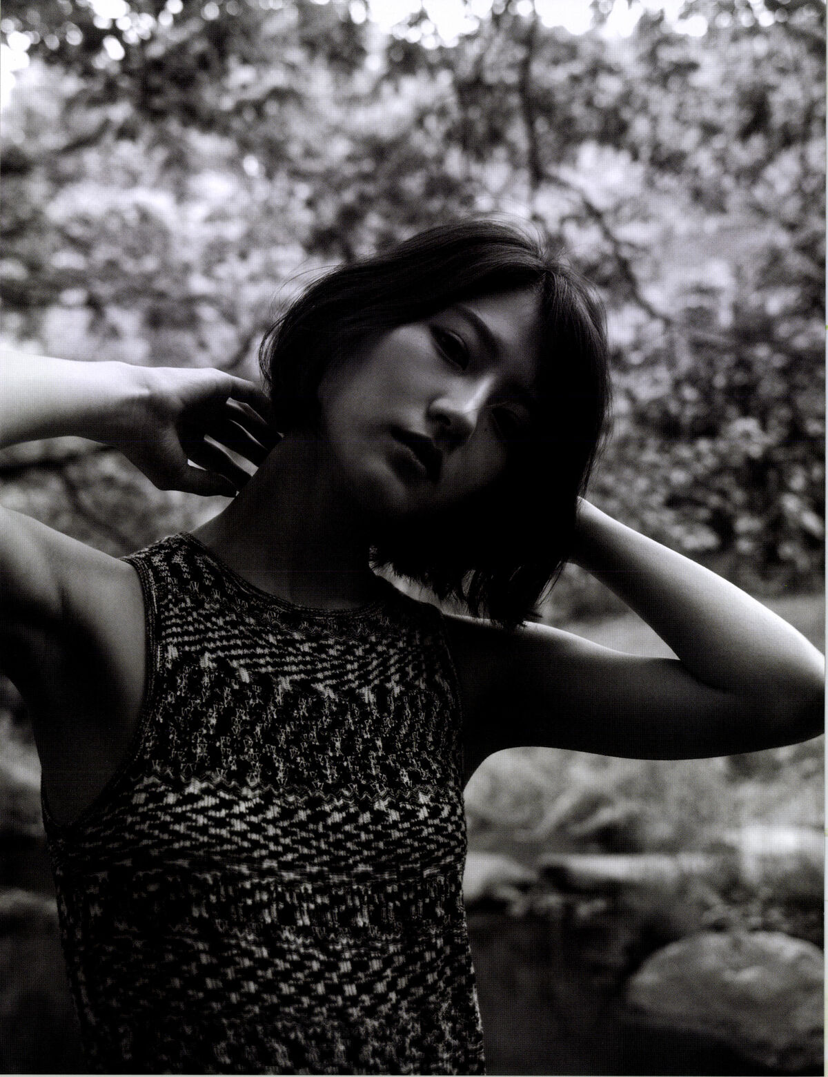Yumi Wakatsuki 若月佑美 - 写真集 アンド チョコレート