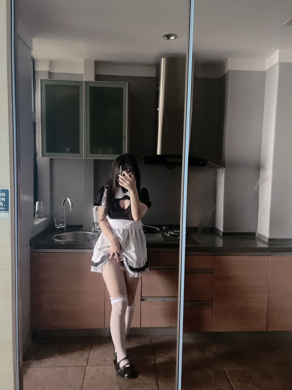 小坦克型女大学： 户外露出 漂亮学生妹私下极度反差 性瘾小母狗