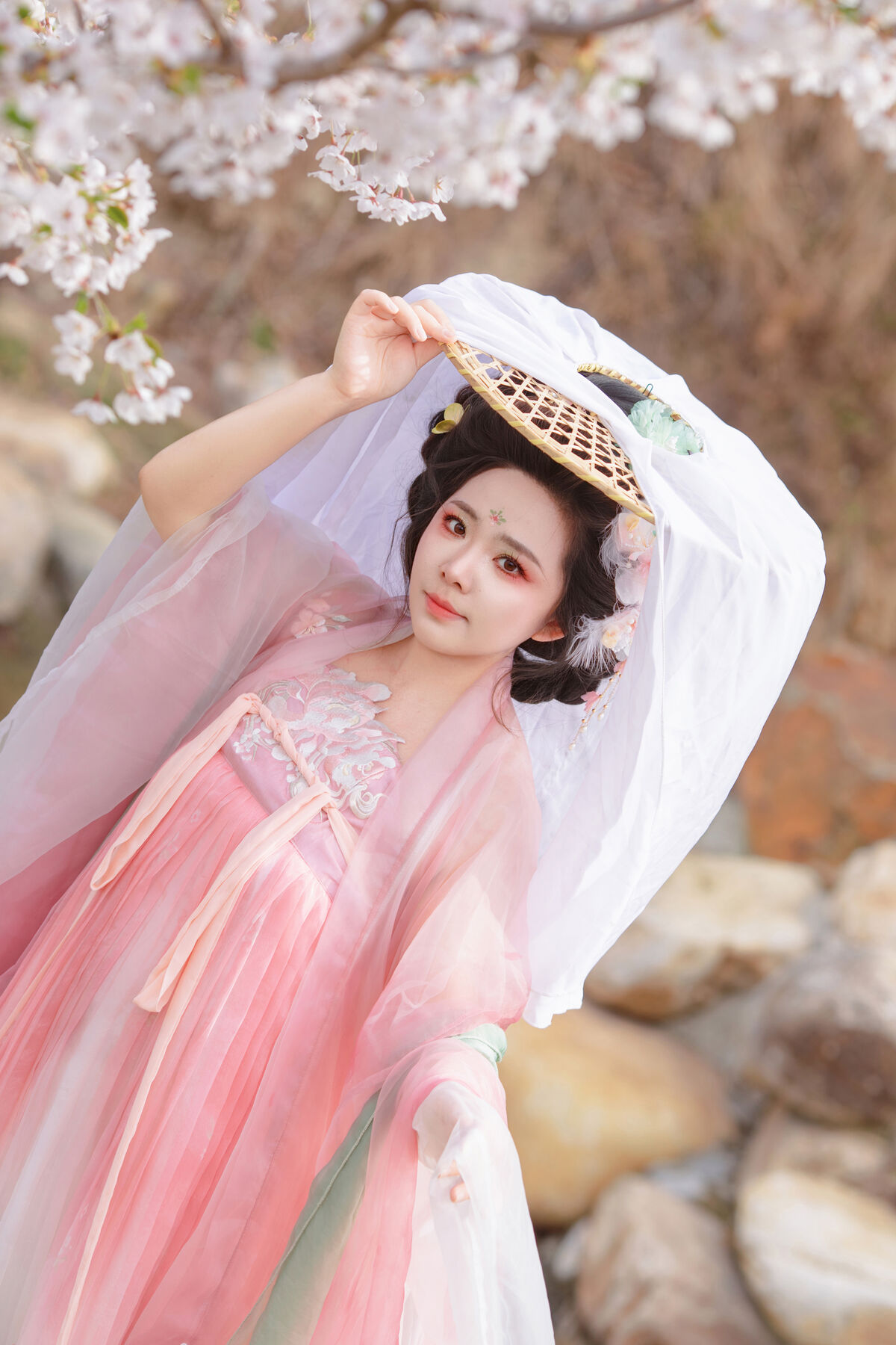 YiTuYu艺图语 Vol.10612 Liu Liu 17 YiTuYu艺图语 Vol.10612 Liu Liu