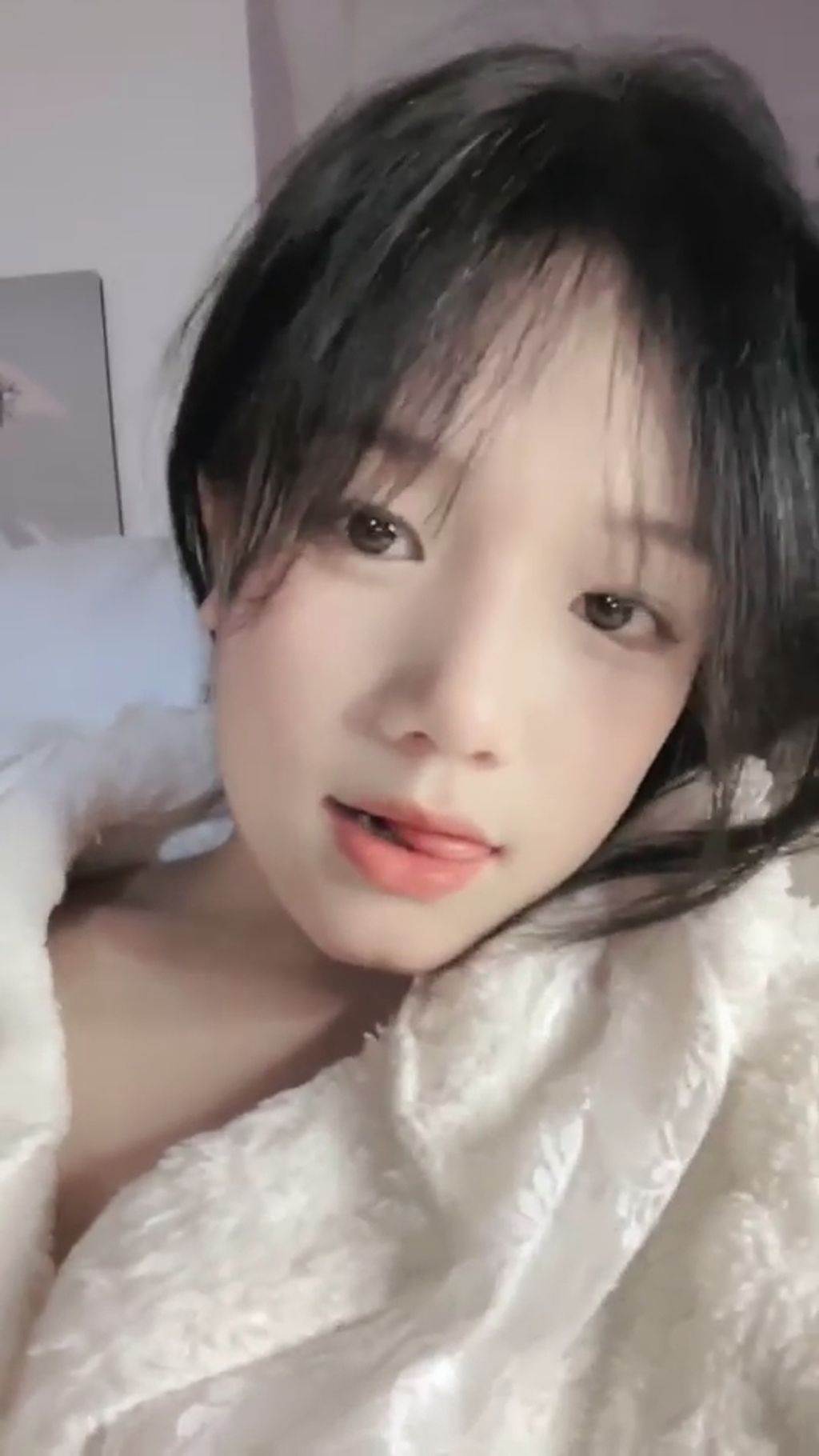 青柠S： G奶学生妹 美乳蜜臀绝美