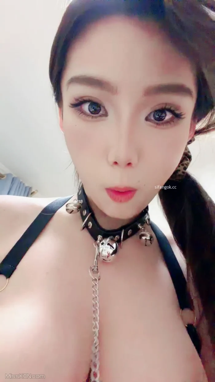 纯欲甜妹呀： 重磅推出SM女神 性调教秀 狂喷水 #02