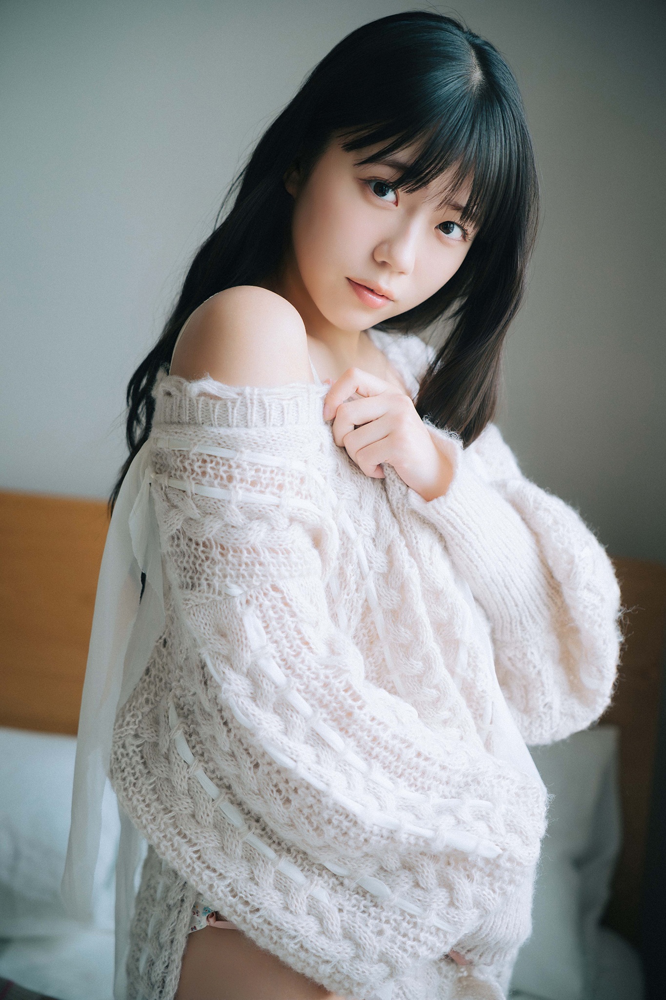 [Photobook] STU48 工藤理子「LOOK ME！！」【ヤングチャンピオンデジグラ】