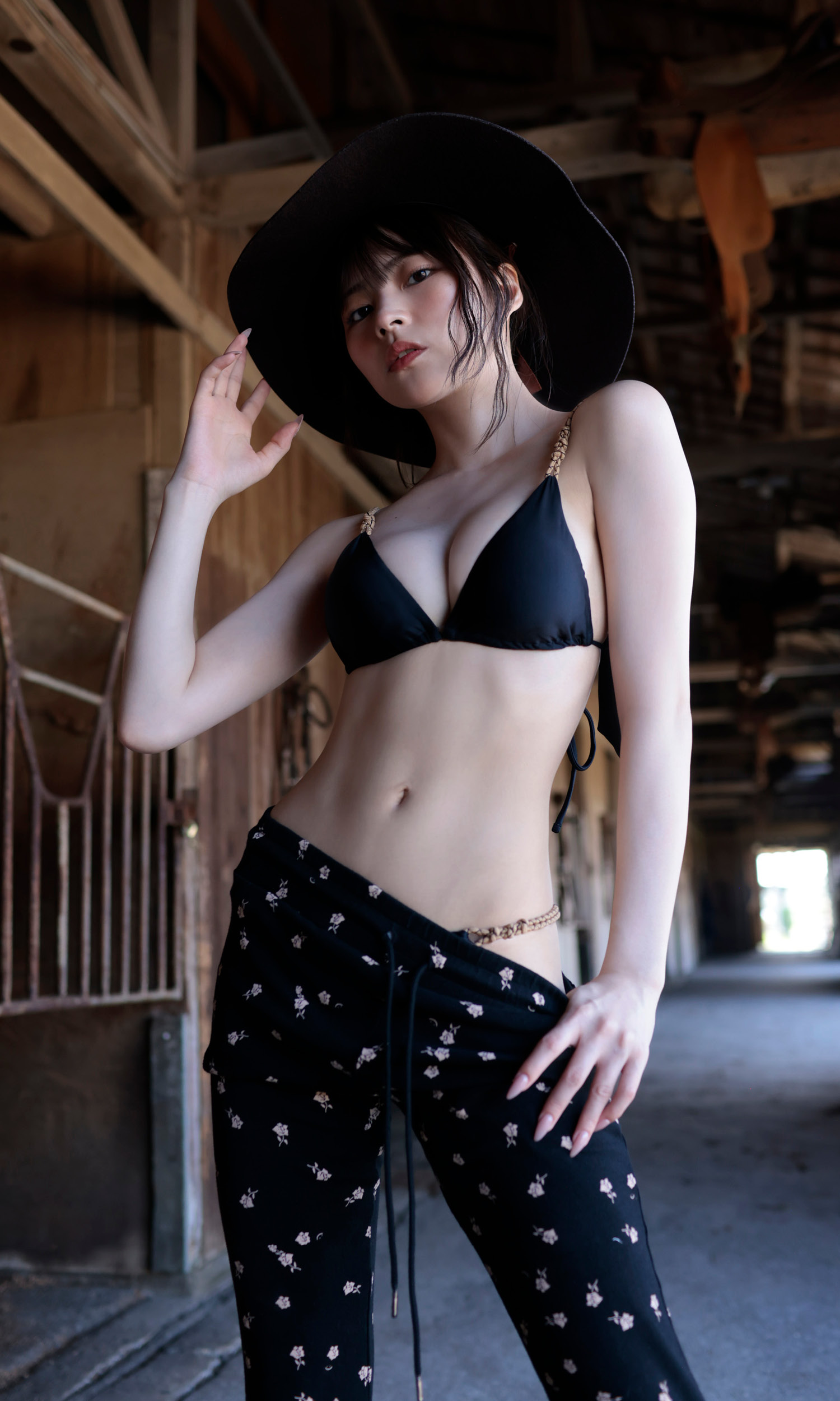 [Photobook] 2025.10.06【デジタル限定】宇咲写真集「荒野に咲く」