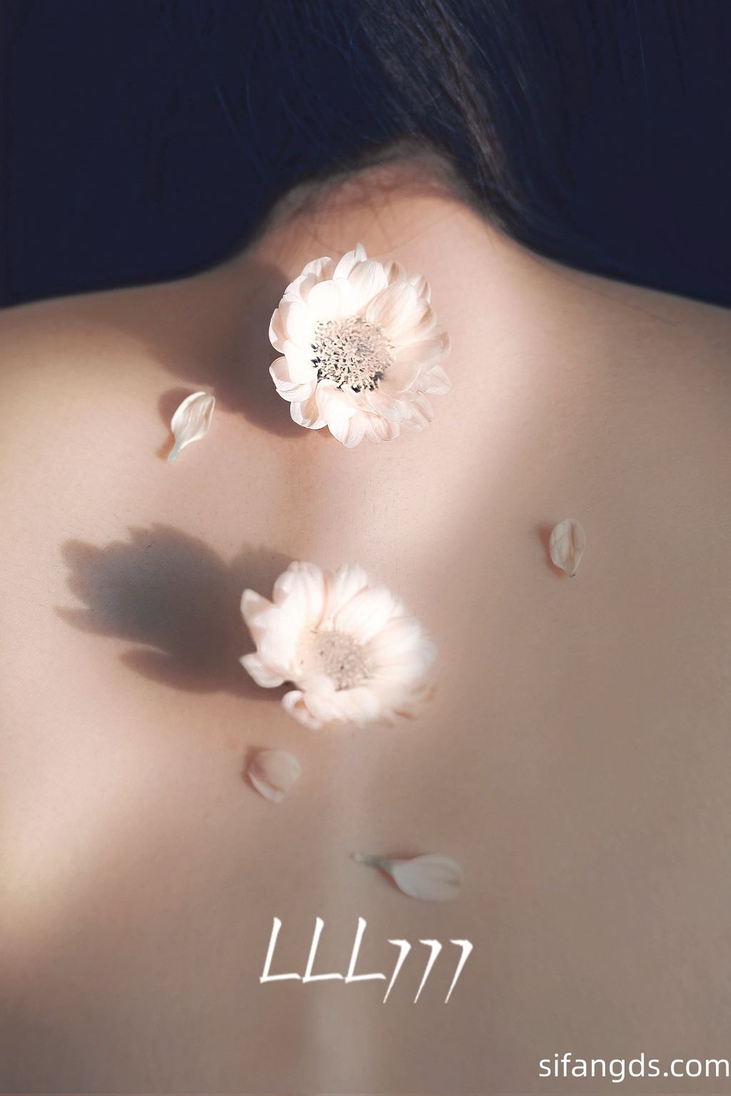 [OtherXXX] LazyLLL777(阿七)： 网红摄影师 全尺度唯美私拍