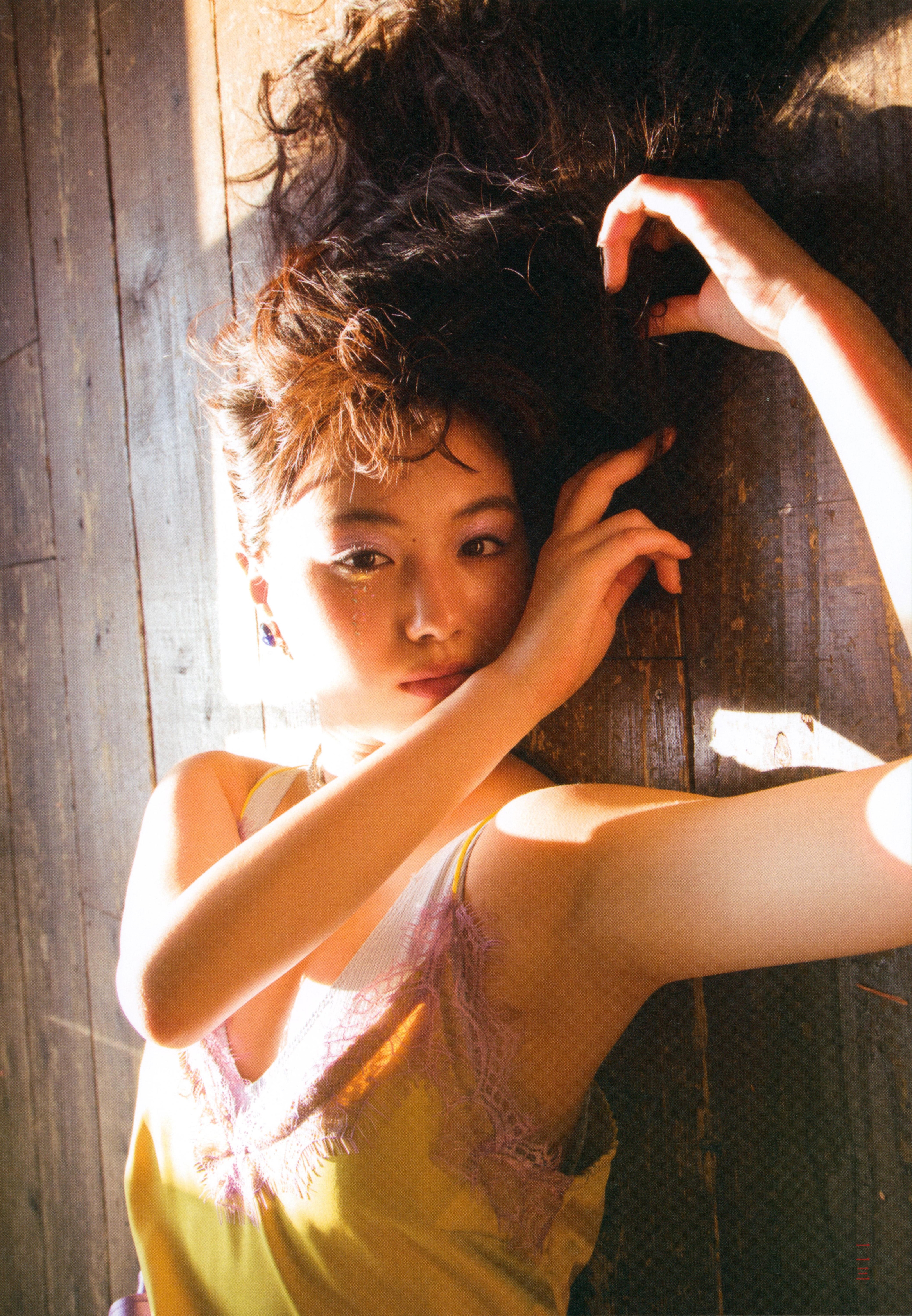 [Photobook] 鶴嶋乃愛フォトブック 恋と呼ばせて