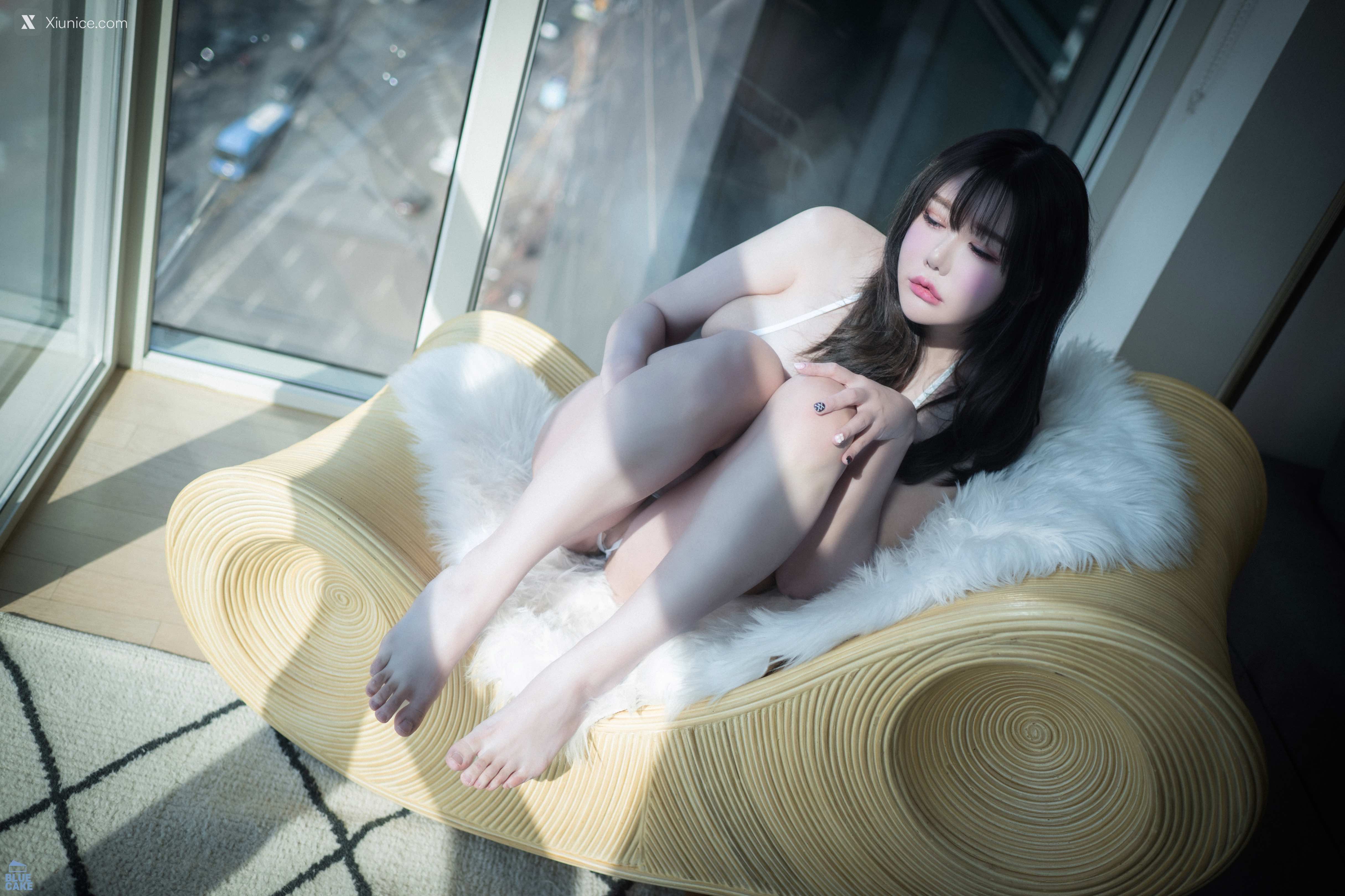 BLUECAKE SUA (지수아) – Vol.05 Nude Bikini White (RED+) 4K