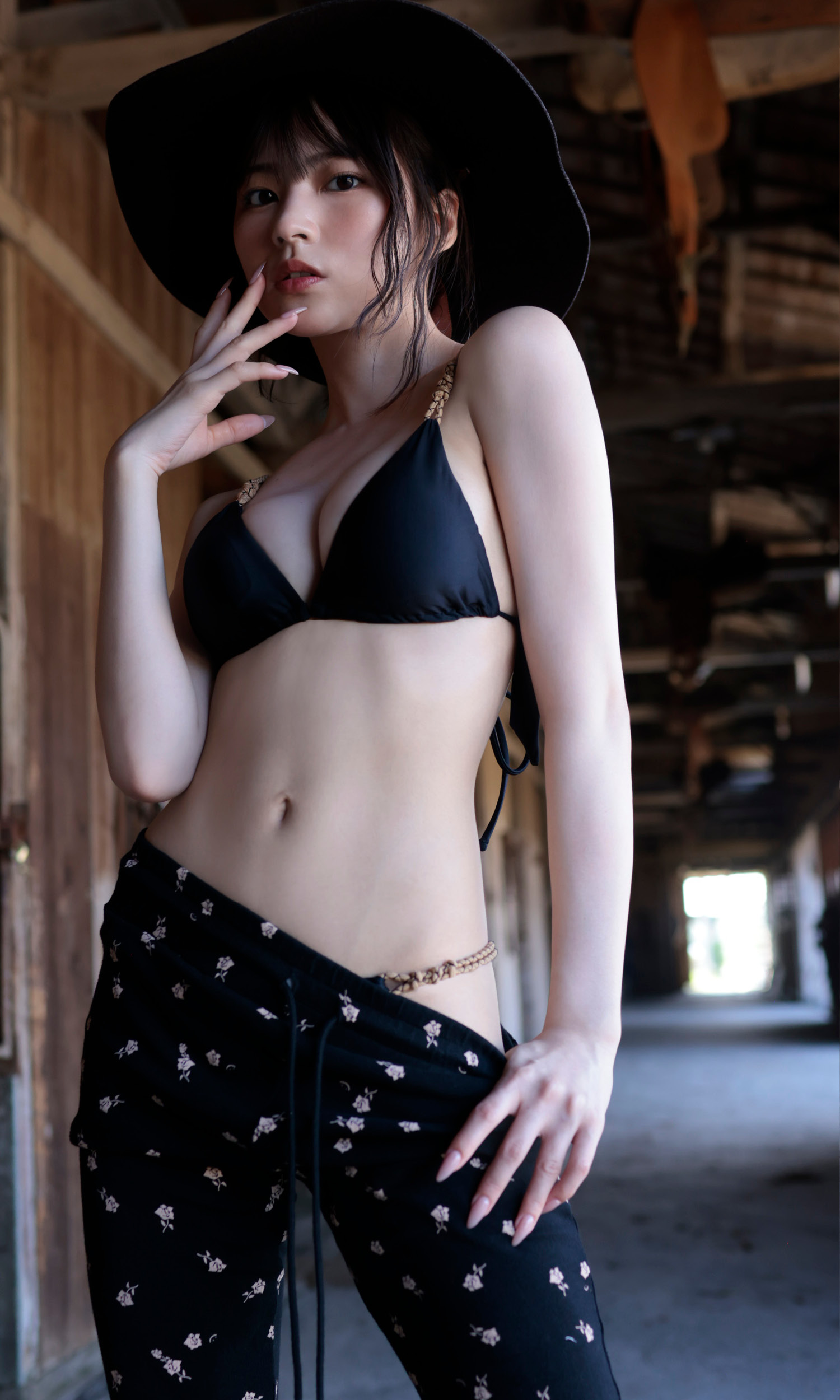 [Photobook] 2025.10.06【デジタル限定】宇咲写真集「荒野に咲く」