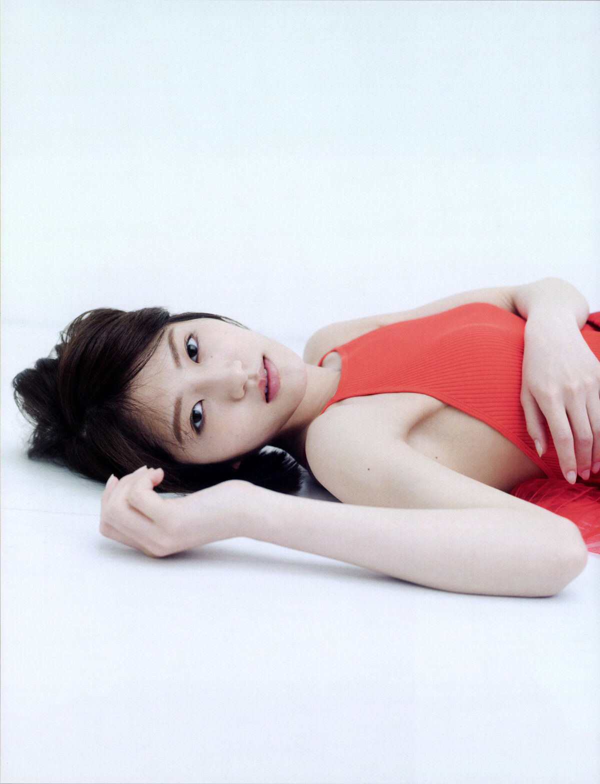 Yumi Wakatsuki 若月佑美 - 写真集 アンド チョコレート
