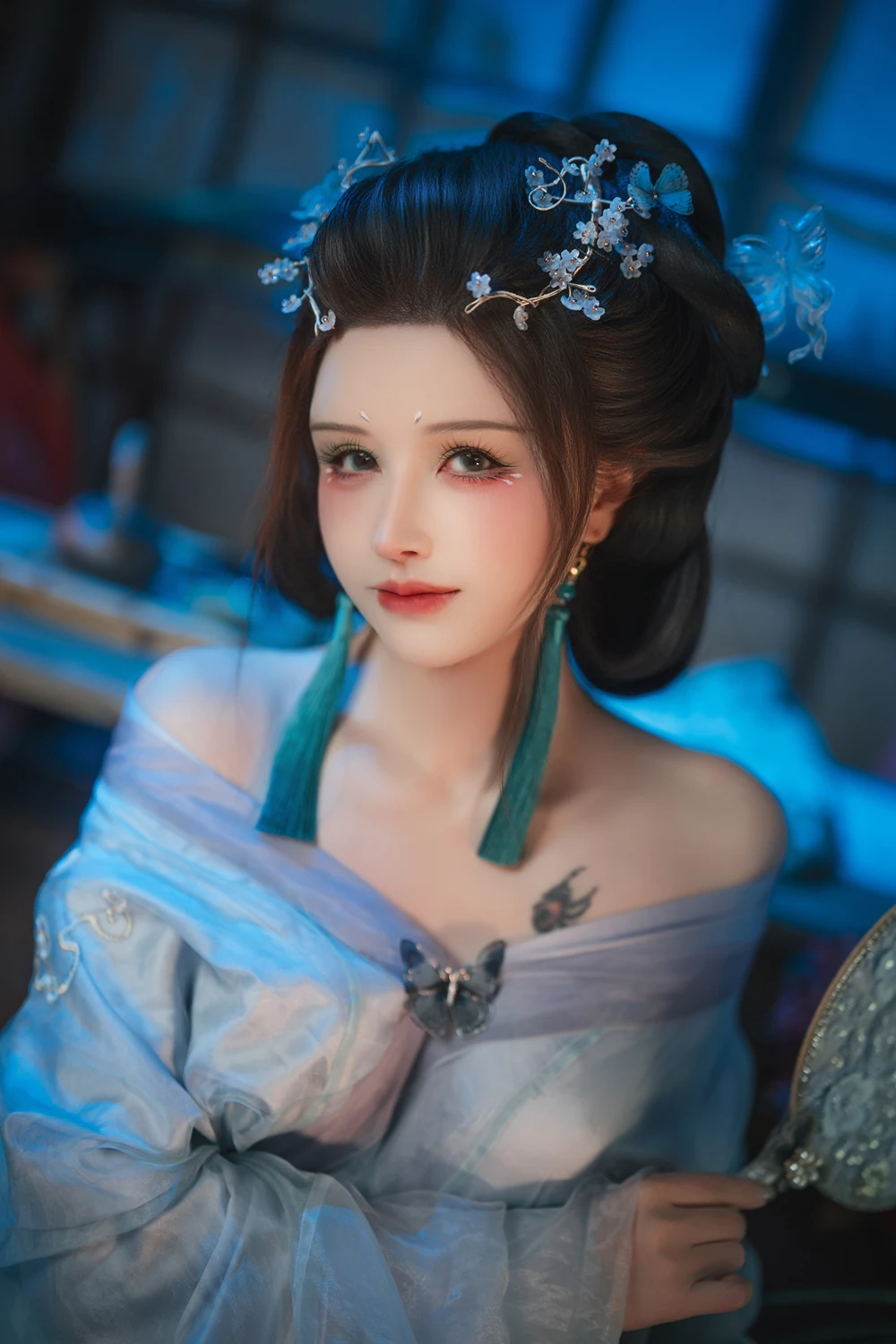 Cosplay 鹿八岁 – 碎蝶梦