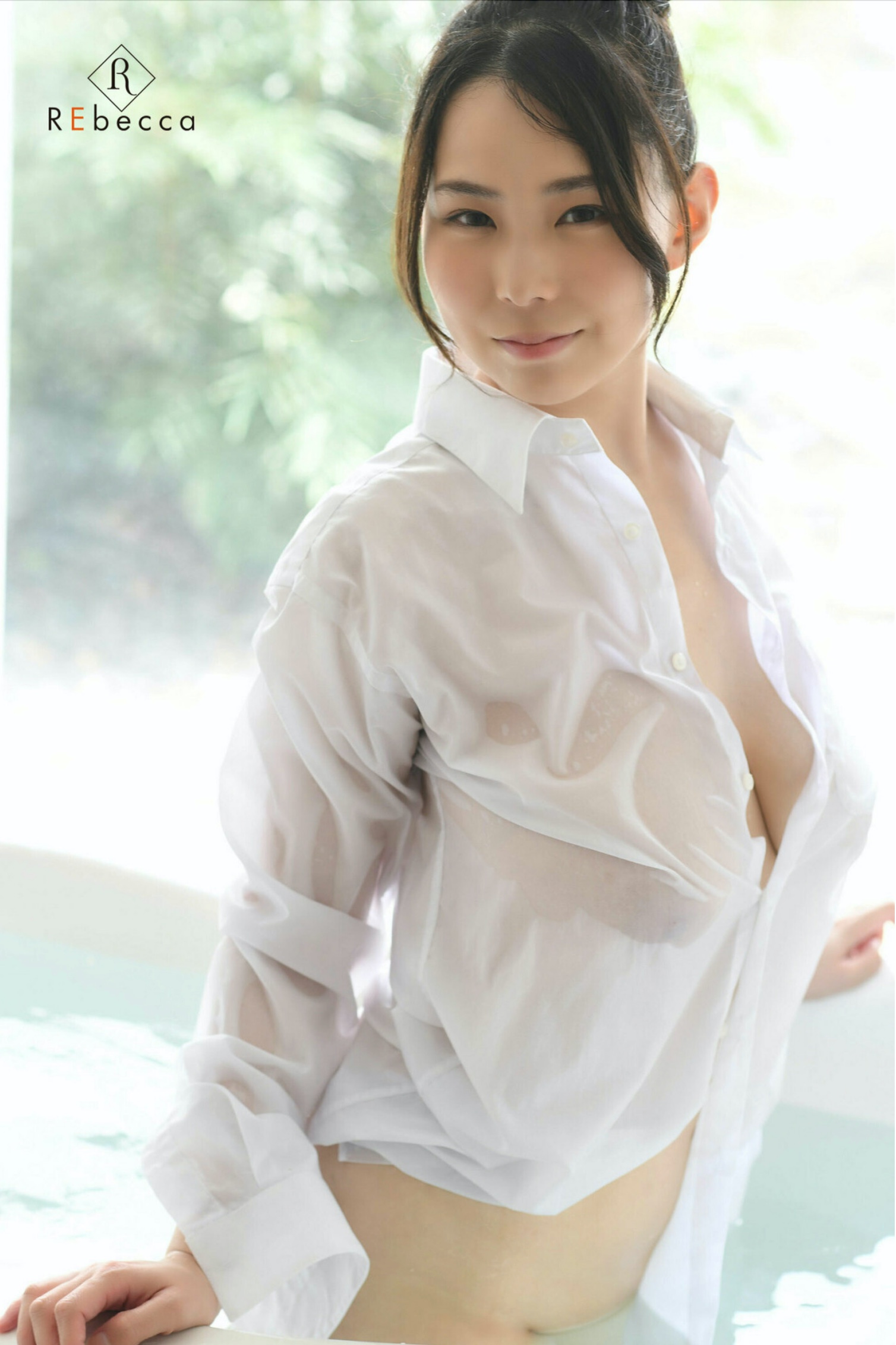 [Photobook] Rebeccaデジタル写真集 Yuria 吉根ゆりあ M Magnificent