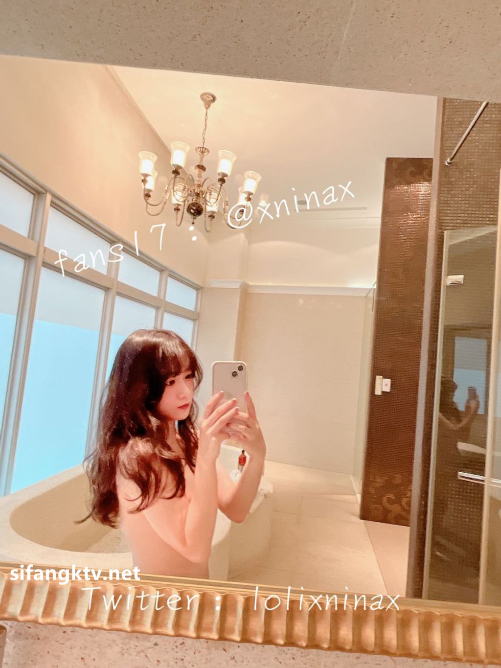 lolixnixax(小只马妮娜): 超级可爱的双马尾福利姬 #01 165 lolixnixax(小只马妮娜): 超级可爱的双马尾福利姬 #01